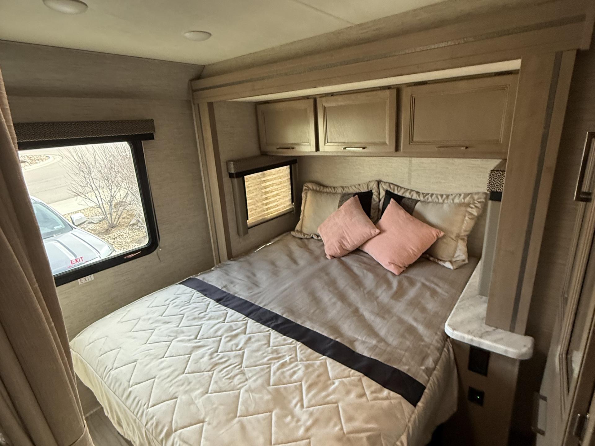 2021 Thor Motor Coach Coleman 22CMF