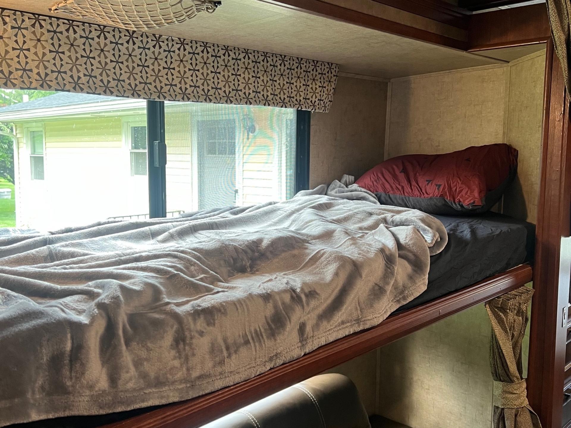 2016 Forest River Sunseeker 3170dsf