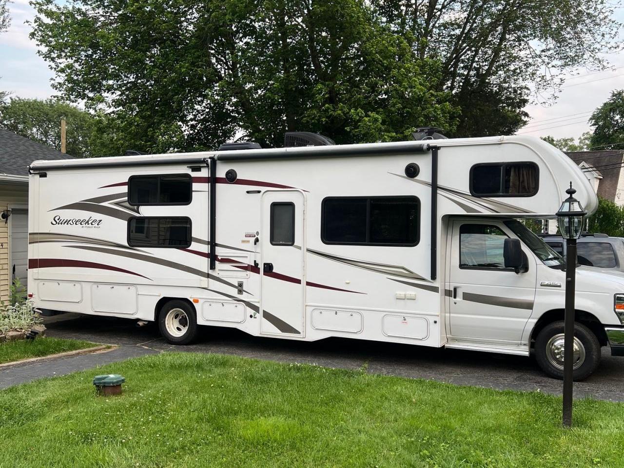 2016 Forest River Sunseeker 3170dsf