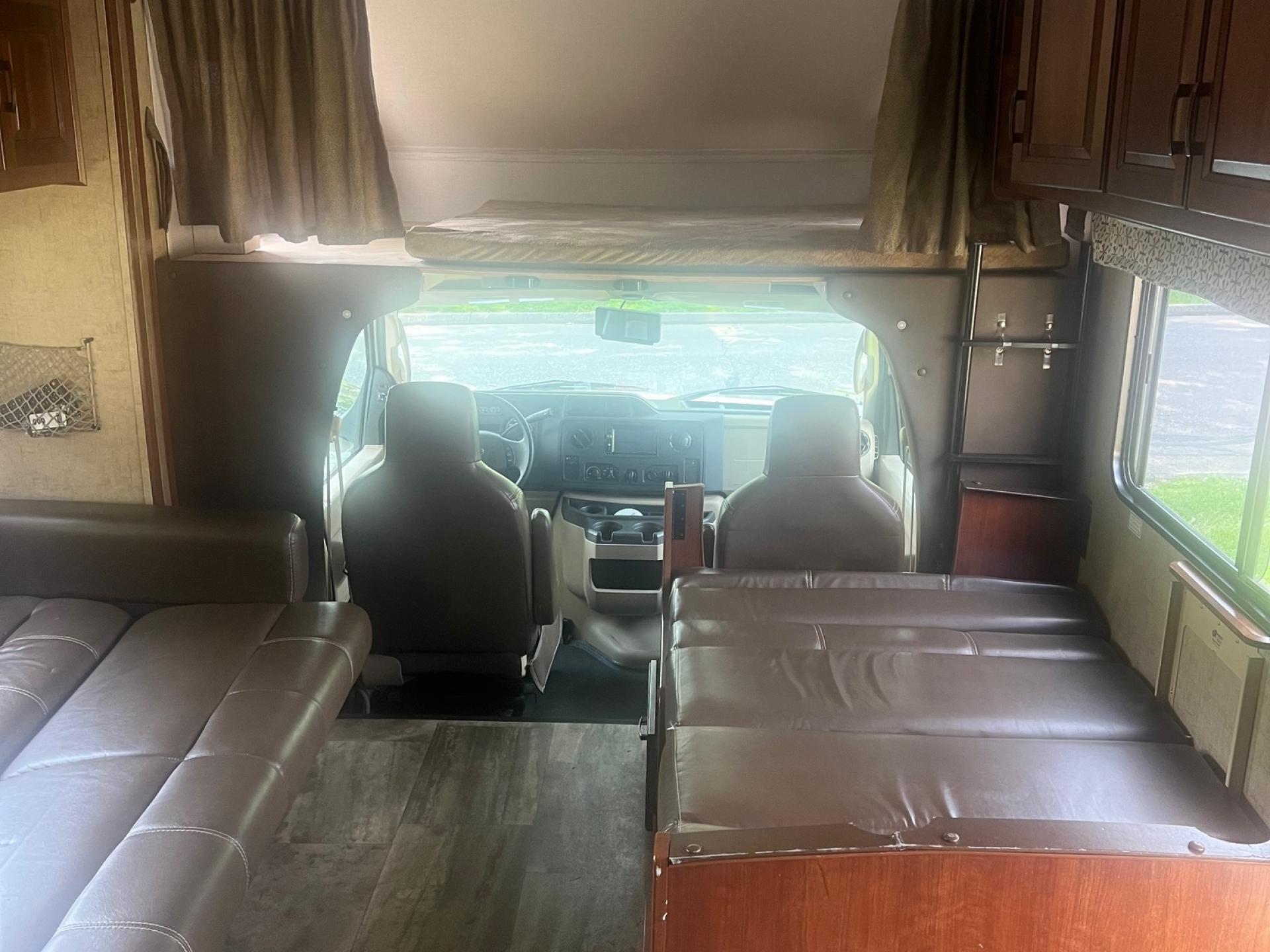 2016 Forest River Sunseeker 3170dsf