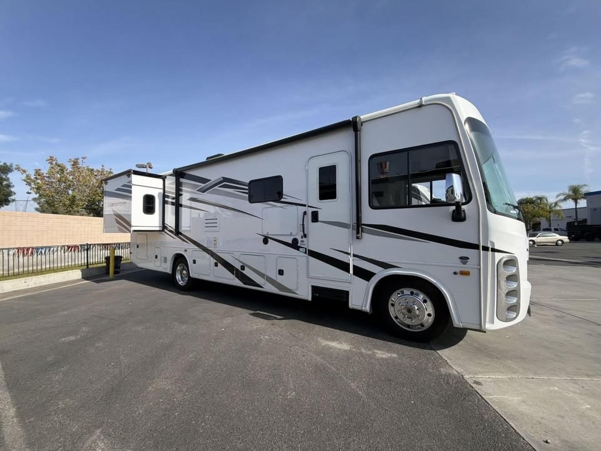 2021 Forest River Georgetown 3 Series 32a