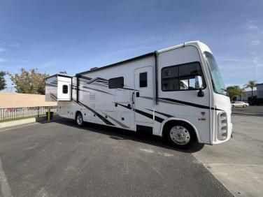 2021 Forest River Georgetown 3 Series 32a