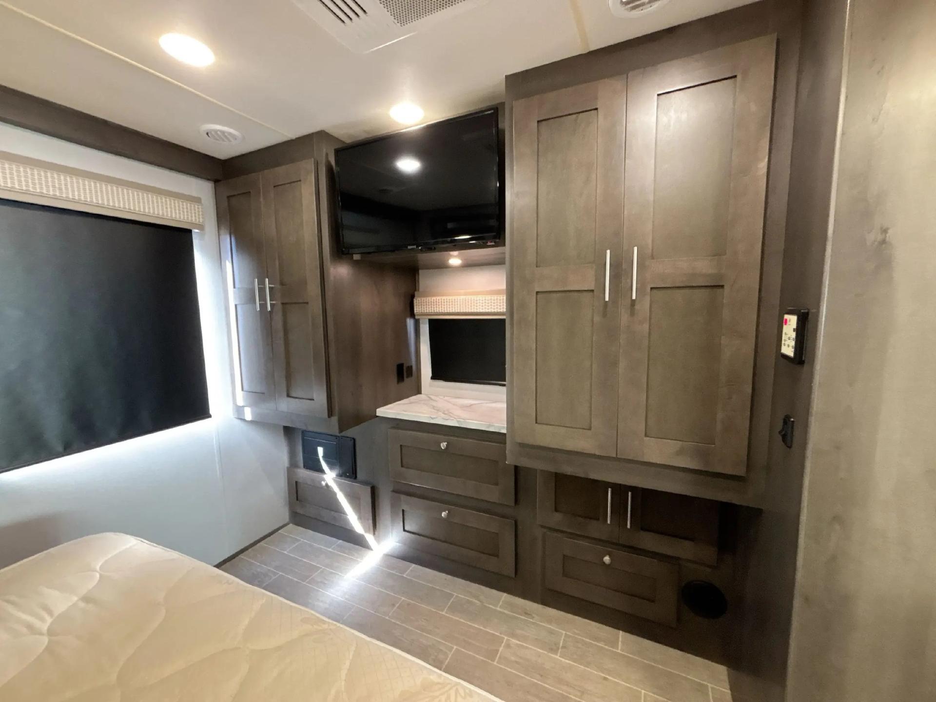 2021 Forest River Georgetown 3 Series 32a