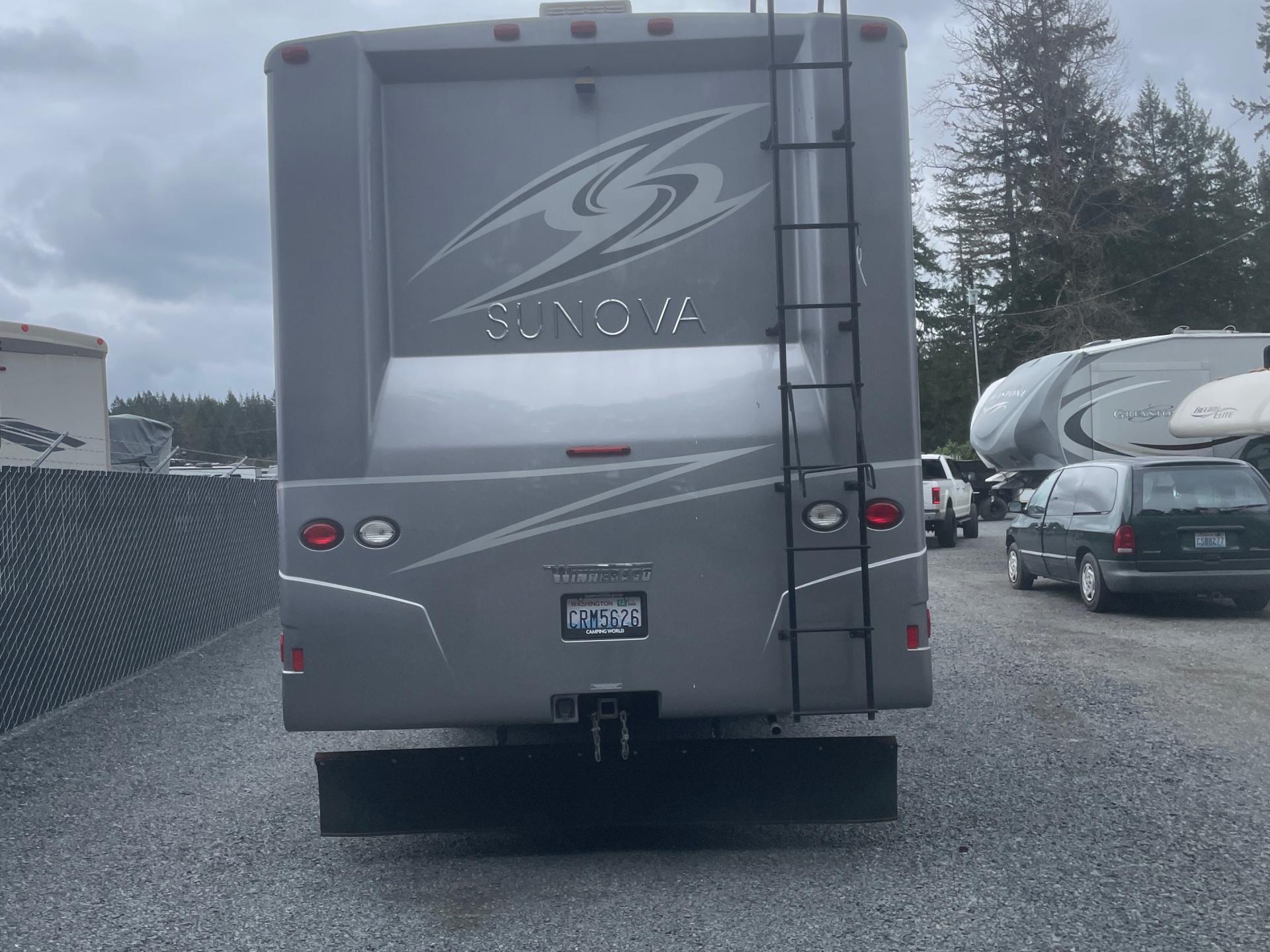 2017 Winnebago Sunova 36z