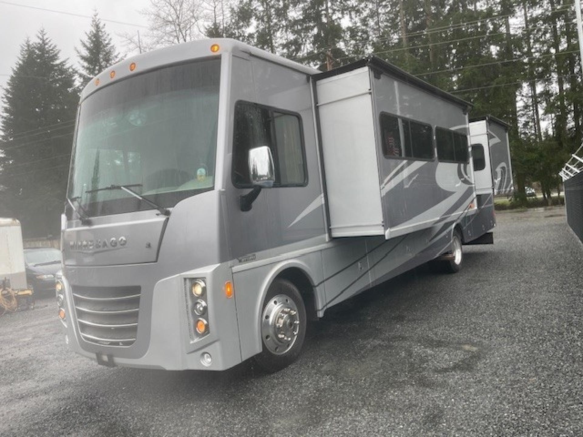 2017 Winnebago Sunova 36z
