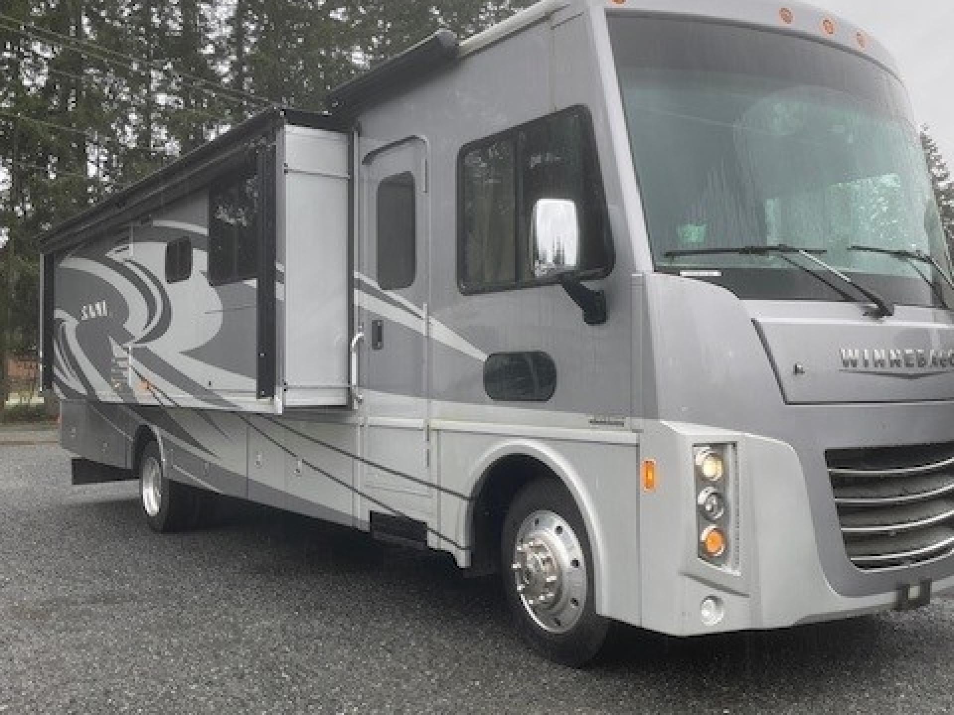 2017 Winnebago Sunova 36z