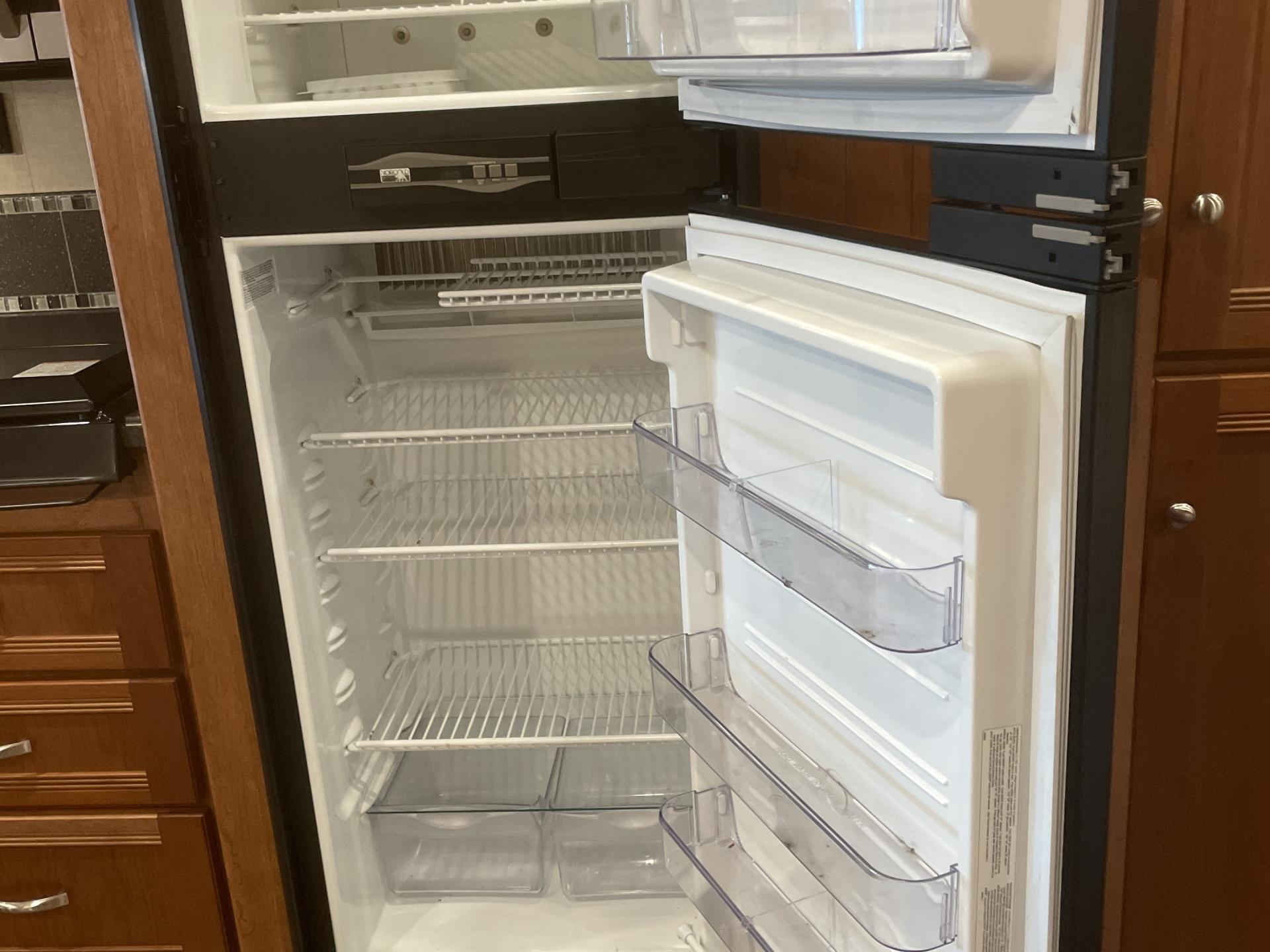 2017 Winnebago Sunova 36z