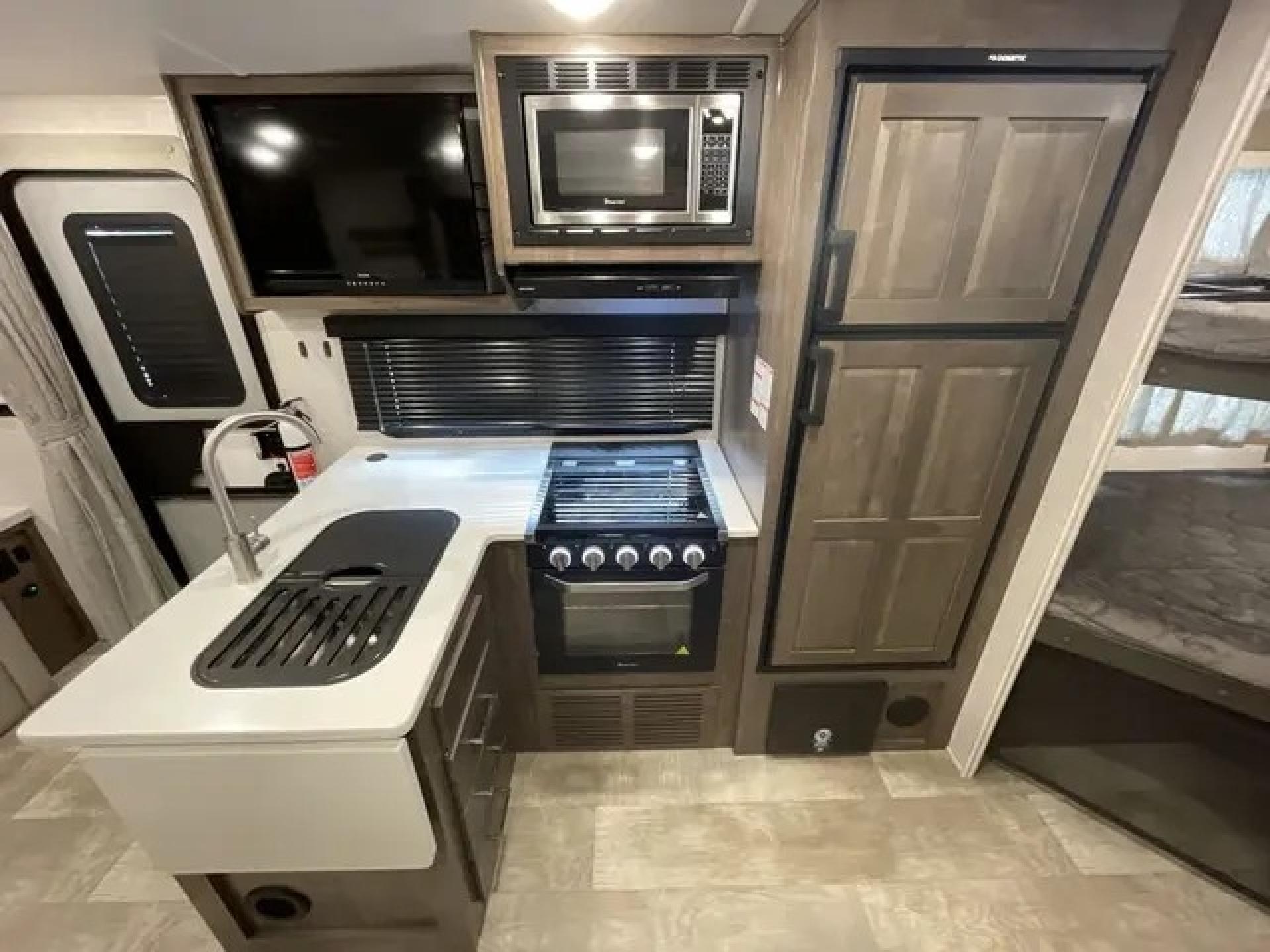 2023 Forest River Flagstaff Micro Lite 25brds