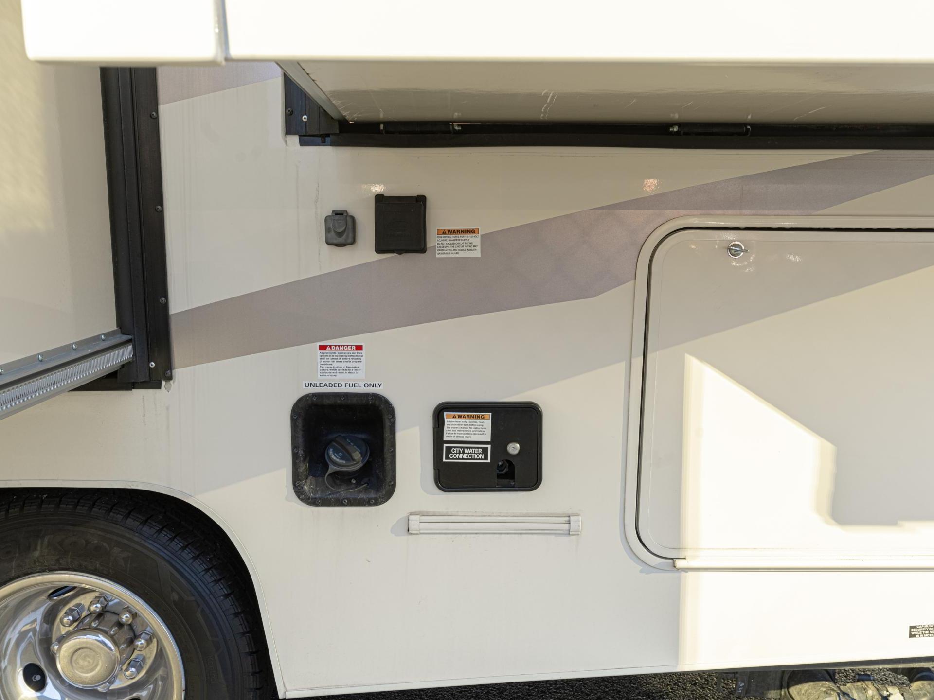 2020 Coachmen Freelander 28ss