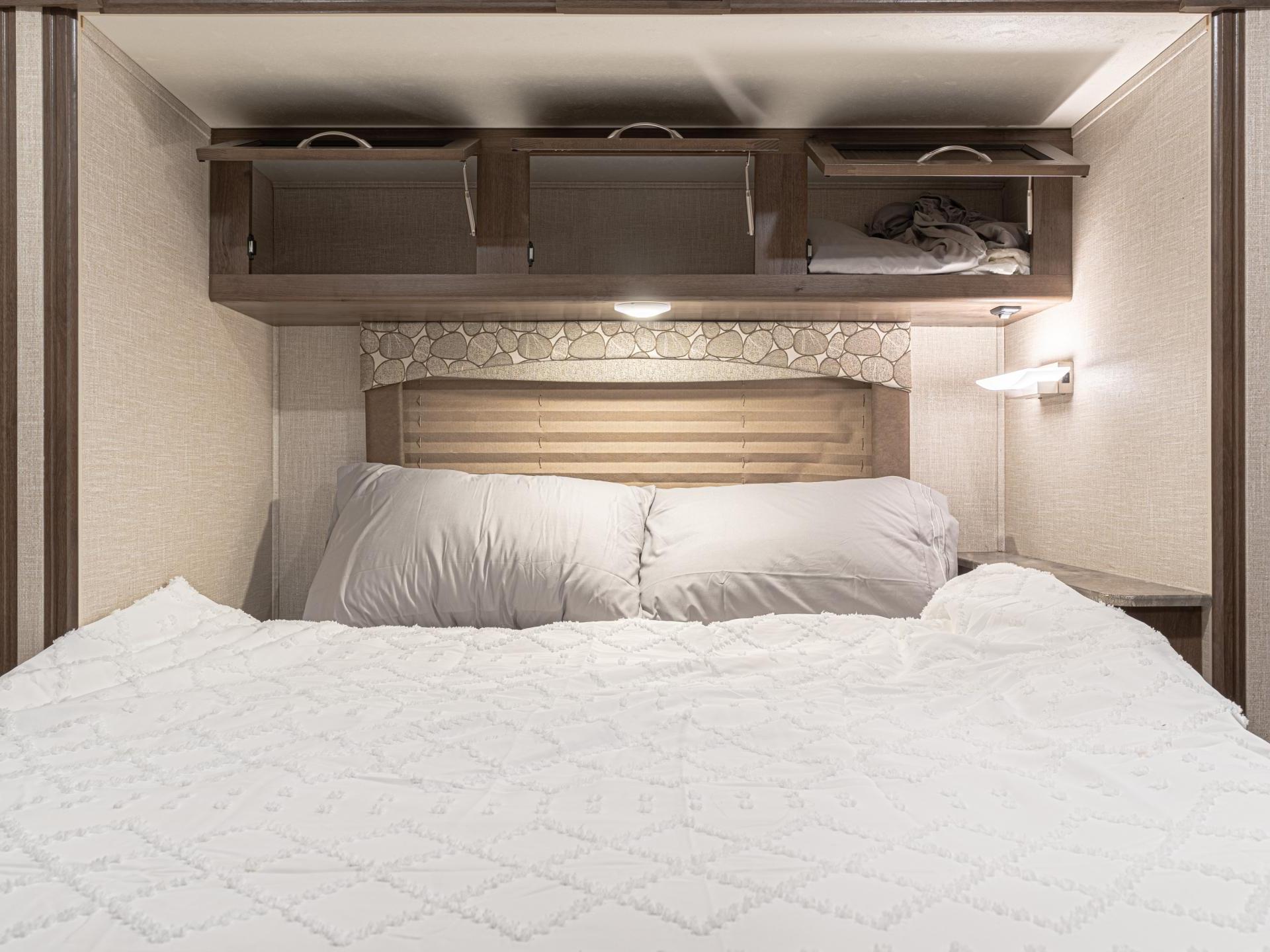 2020 Coachmen Freelander 28ss