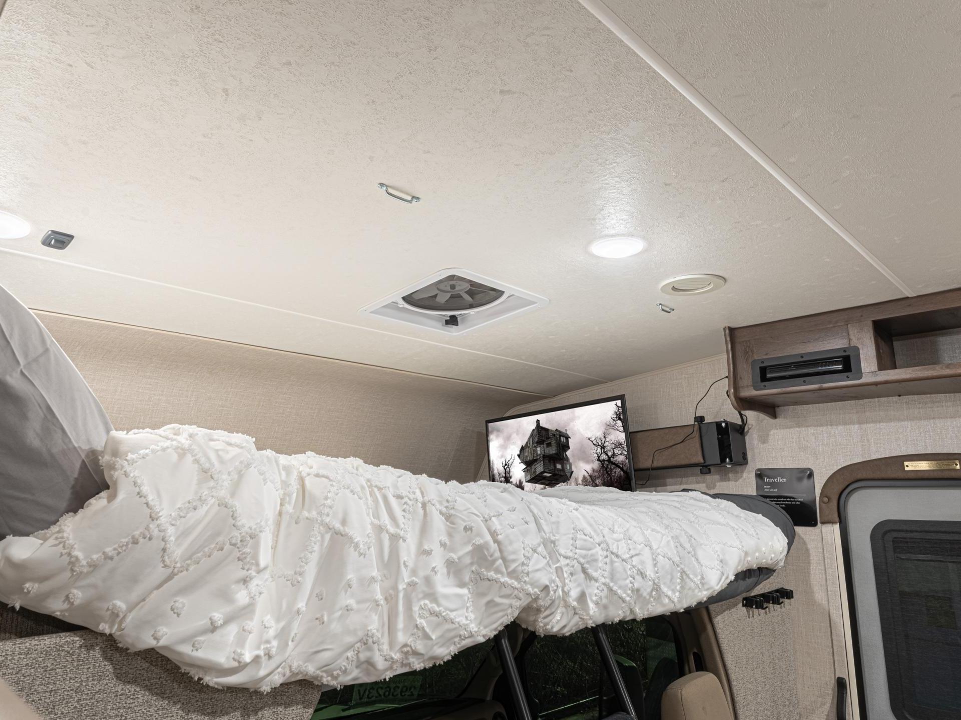 2020 Coachmen Freelander 28ss