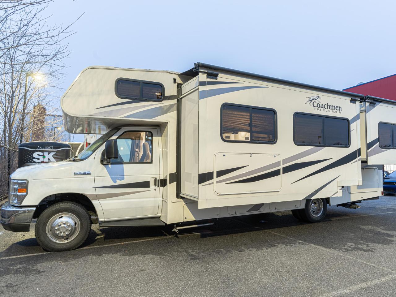 2020 Coachmen Freelander 28ss