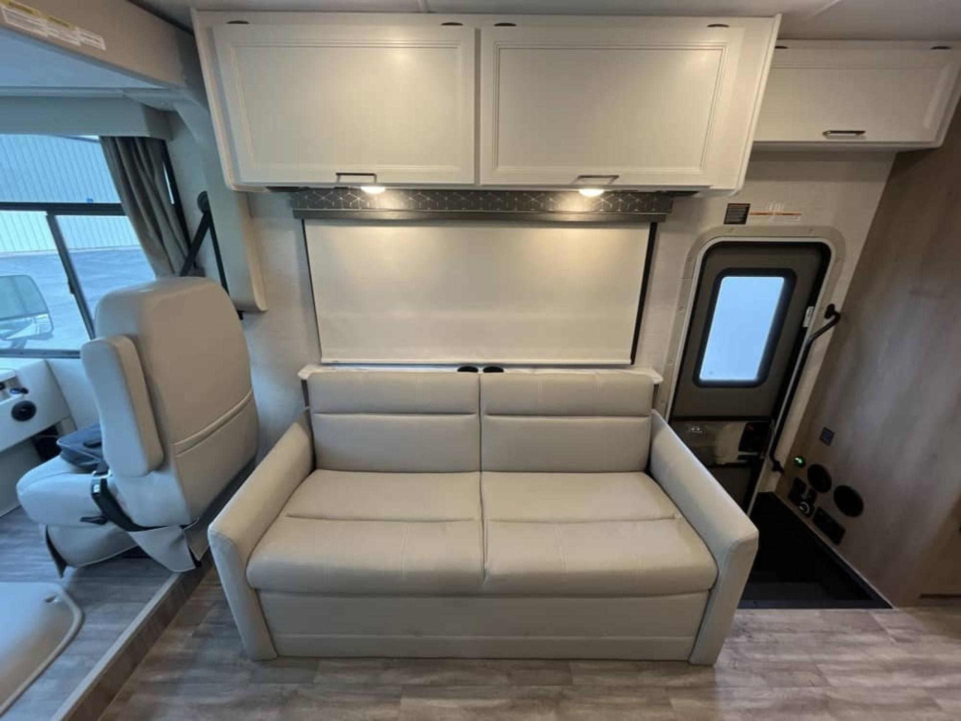 2025 Thor Motor Coach Freedom Traveler 32A