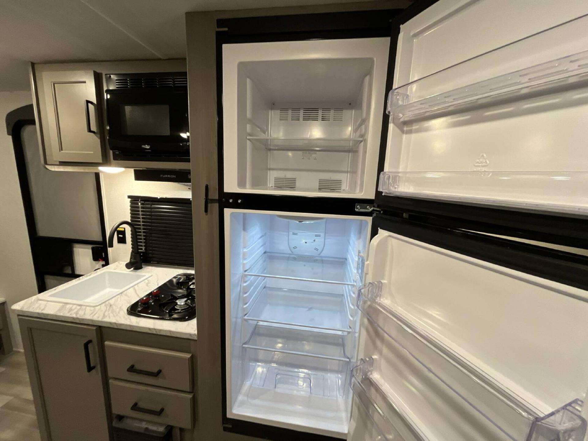 2024 Keystone Hideout 181bh