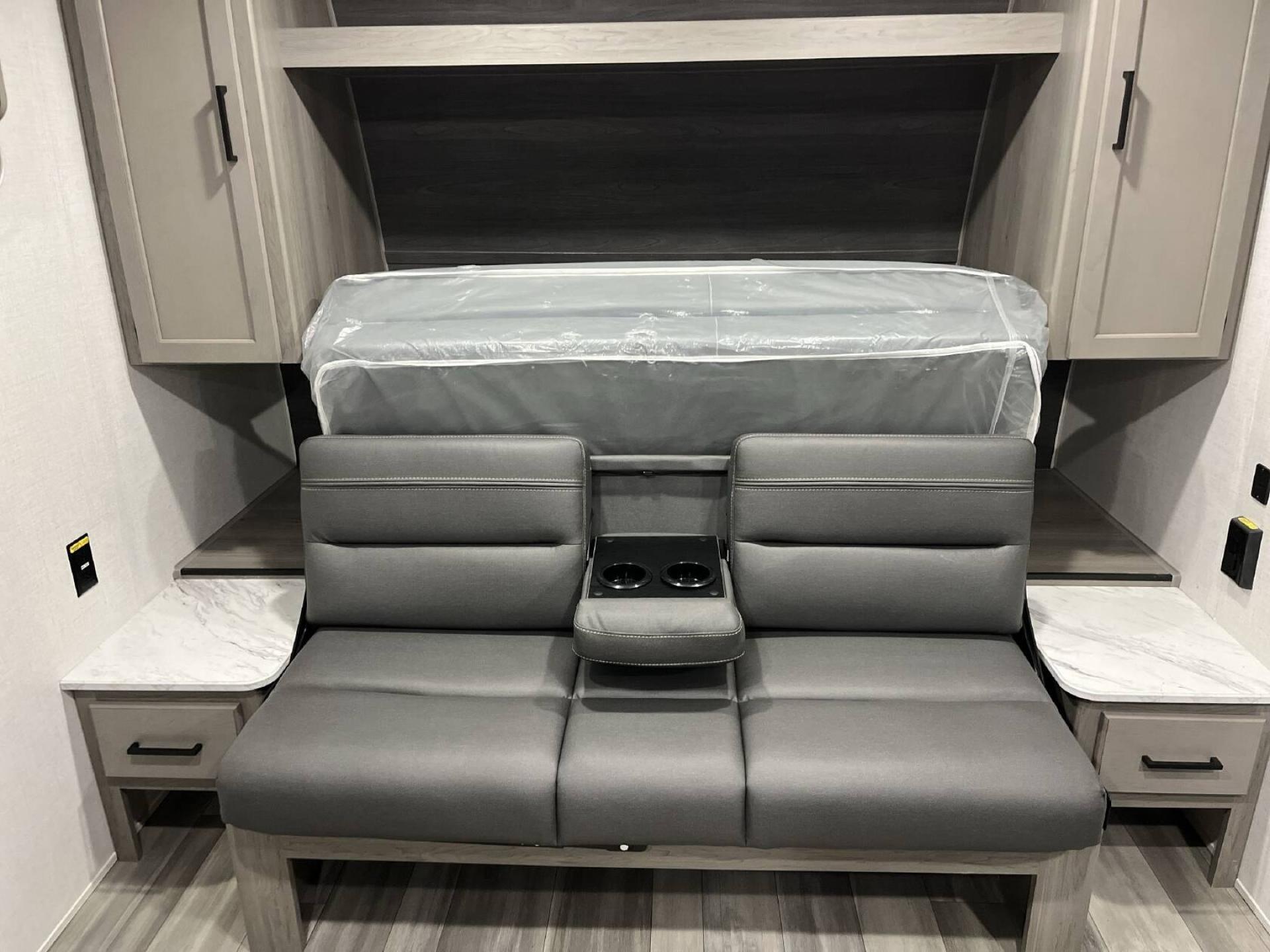 2024 Keystone Hideout 181bh