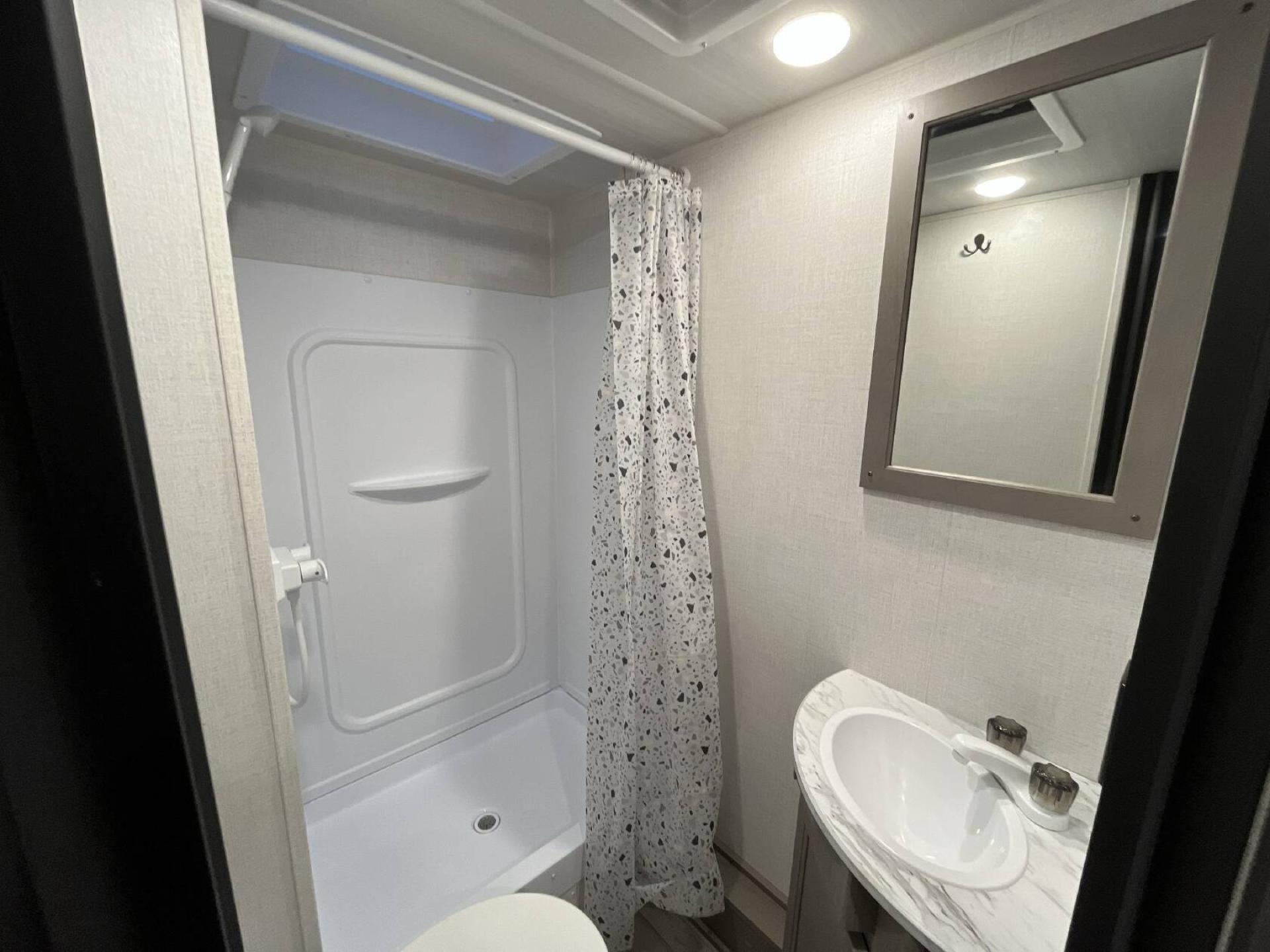 2024 Keystone Hideout 181bh