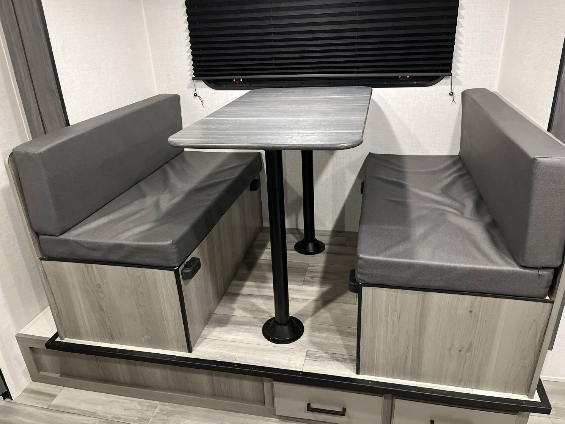 2024 Keystone Hideout 181bh