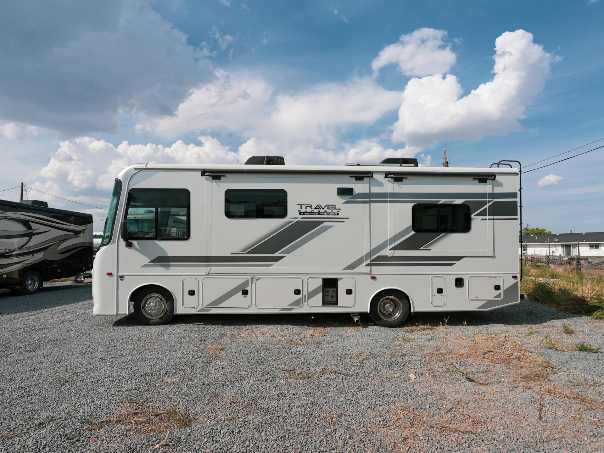 2025 Entegra Coach Vision SE 27ase