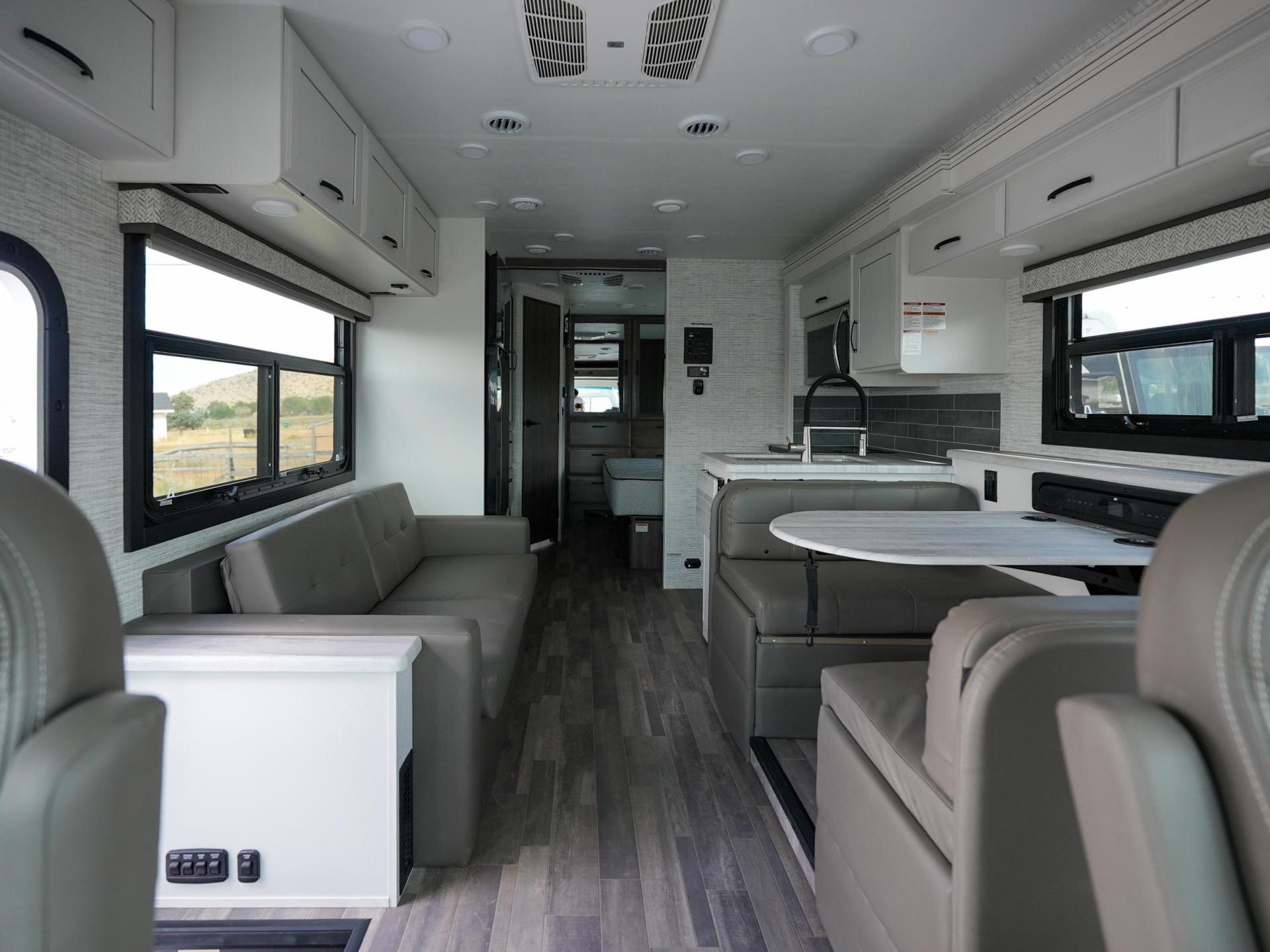 2025 Entegra Coach Vision SE 27ase