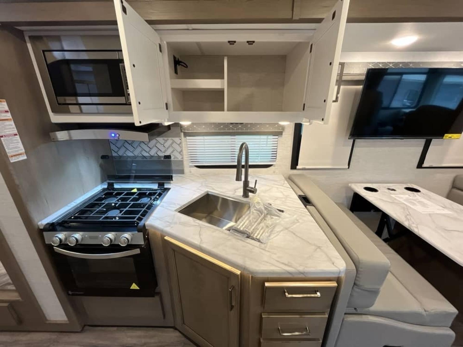 2025 Entegra Coach Vision SE 27ase