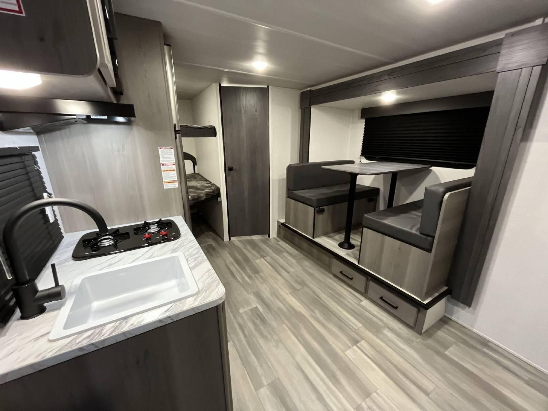 2024 Keystone Hideout 181bh