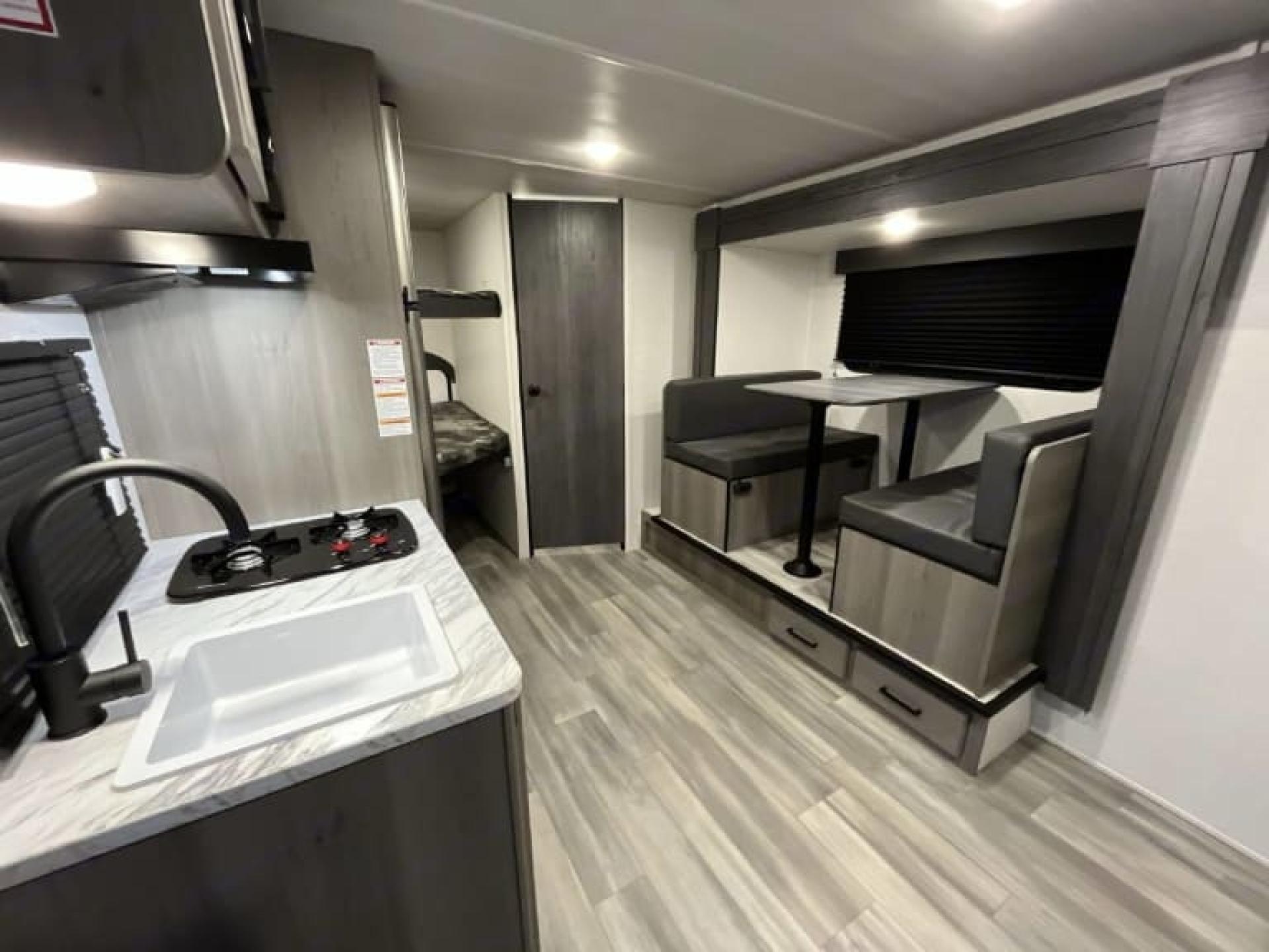 2024 Keystone Hideout 181bh