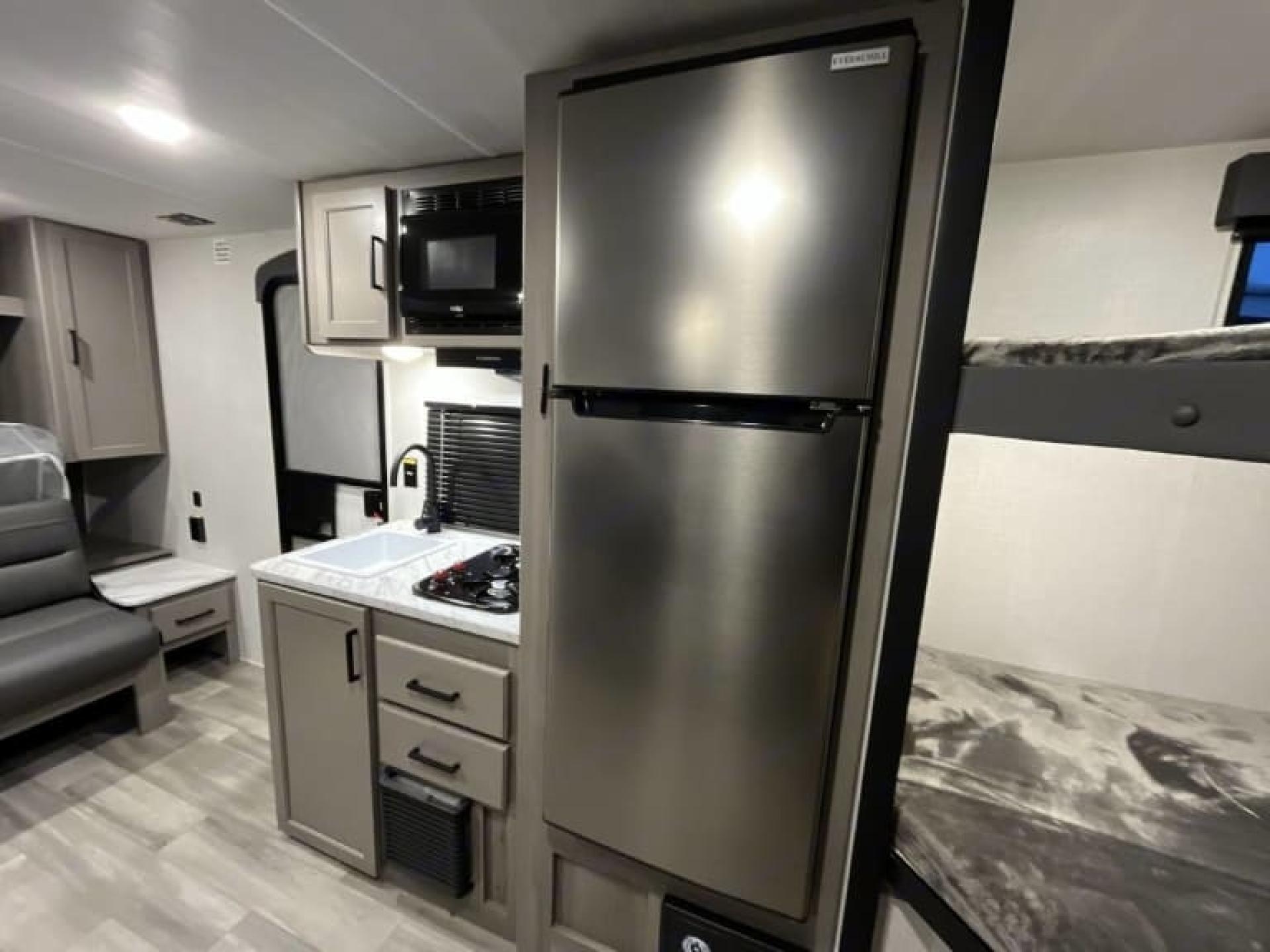 2024 Keystone Hideout 181bh