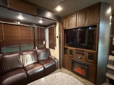 2016 Keystone Fuzion 345