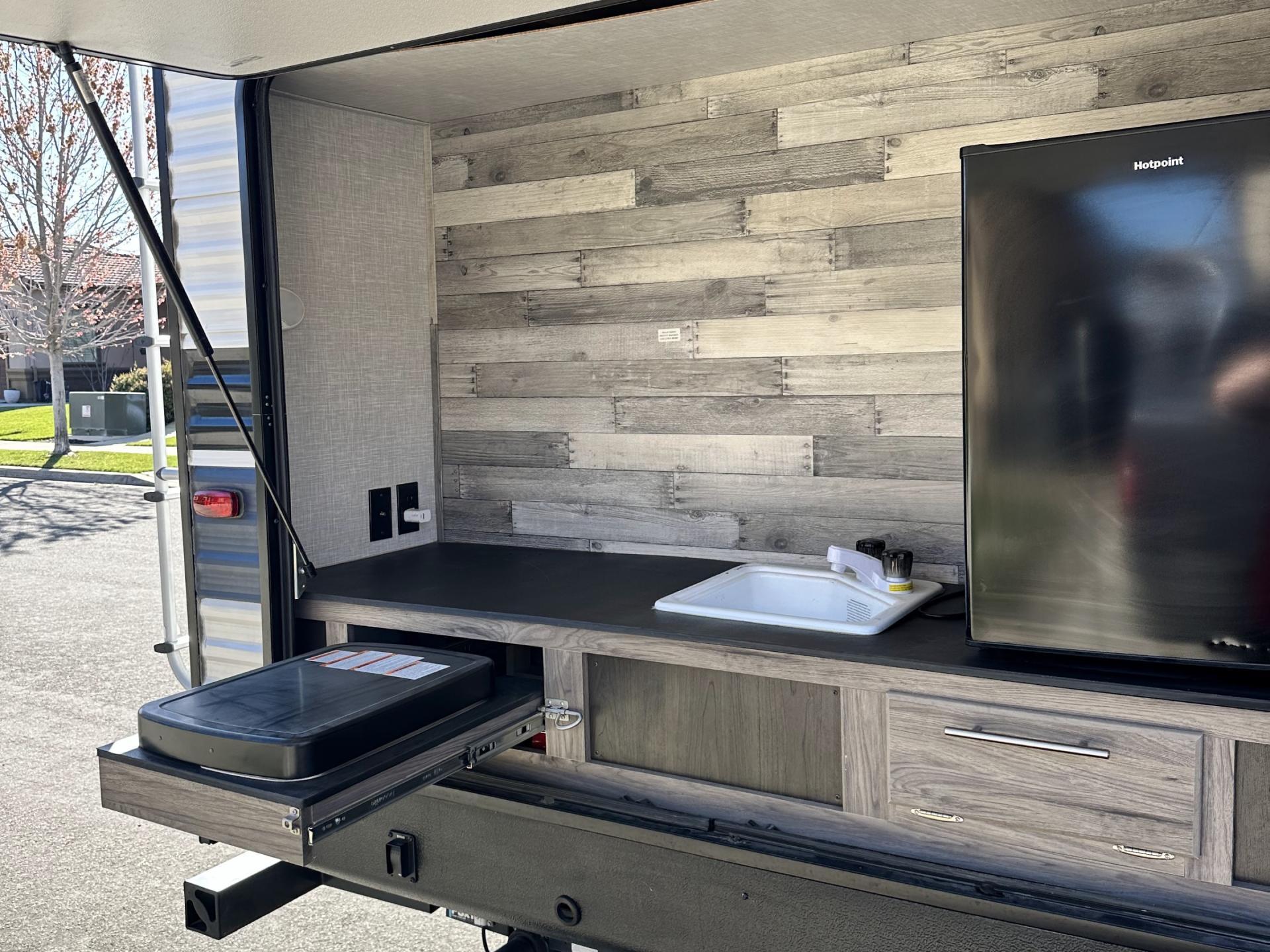 2021 Crossroads Zinger 331bh