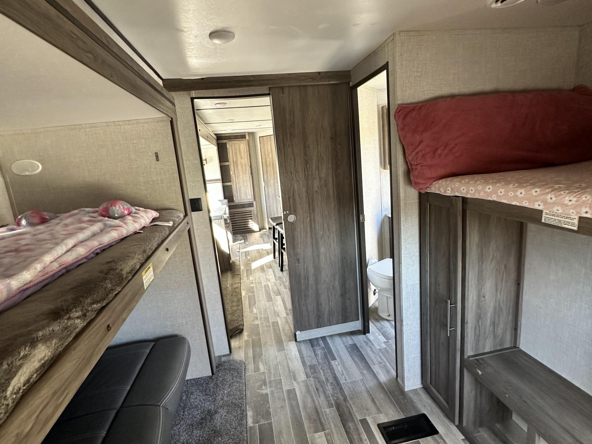 2021 Crossroads Zinger 331bh