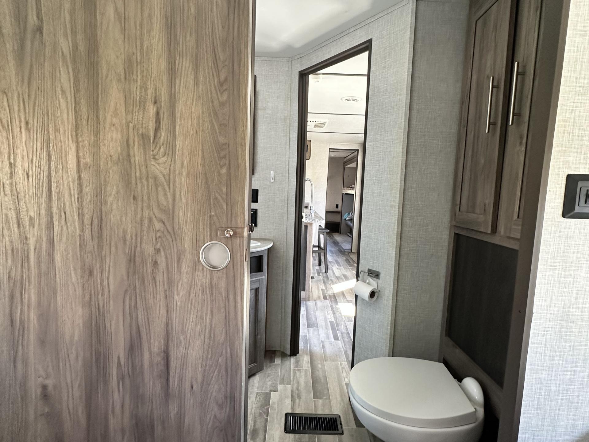 2021 Crossroads Zinger 331bh