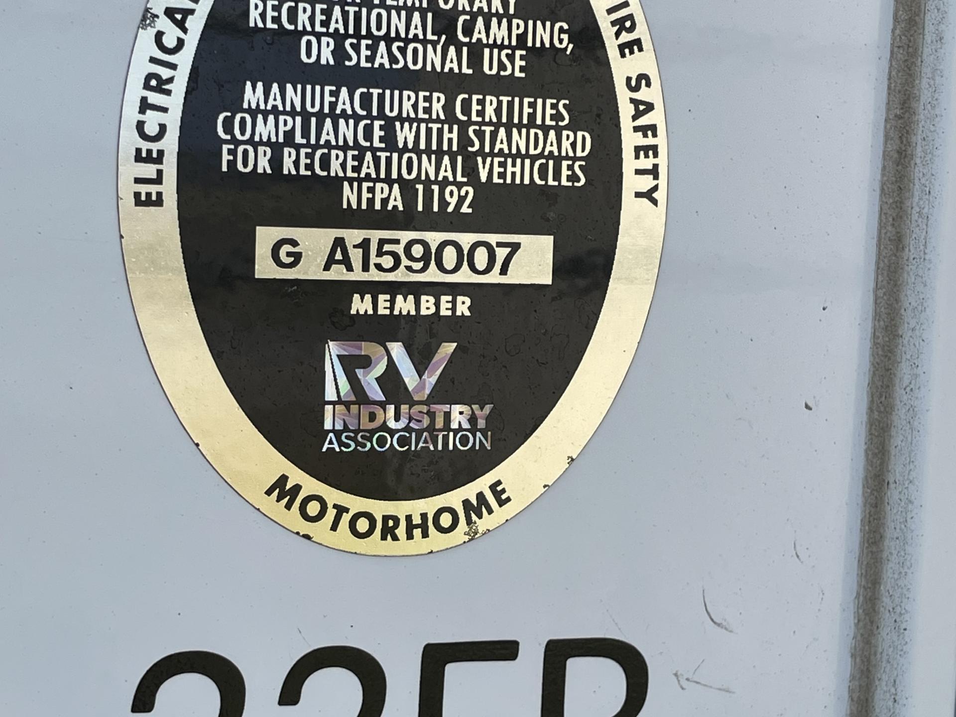 2025 Thor Motor Coach Eddie Bauer 22ebc