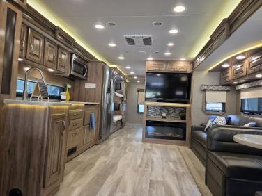 2021 Jayco Seneca 37l