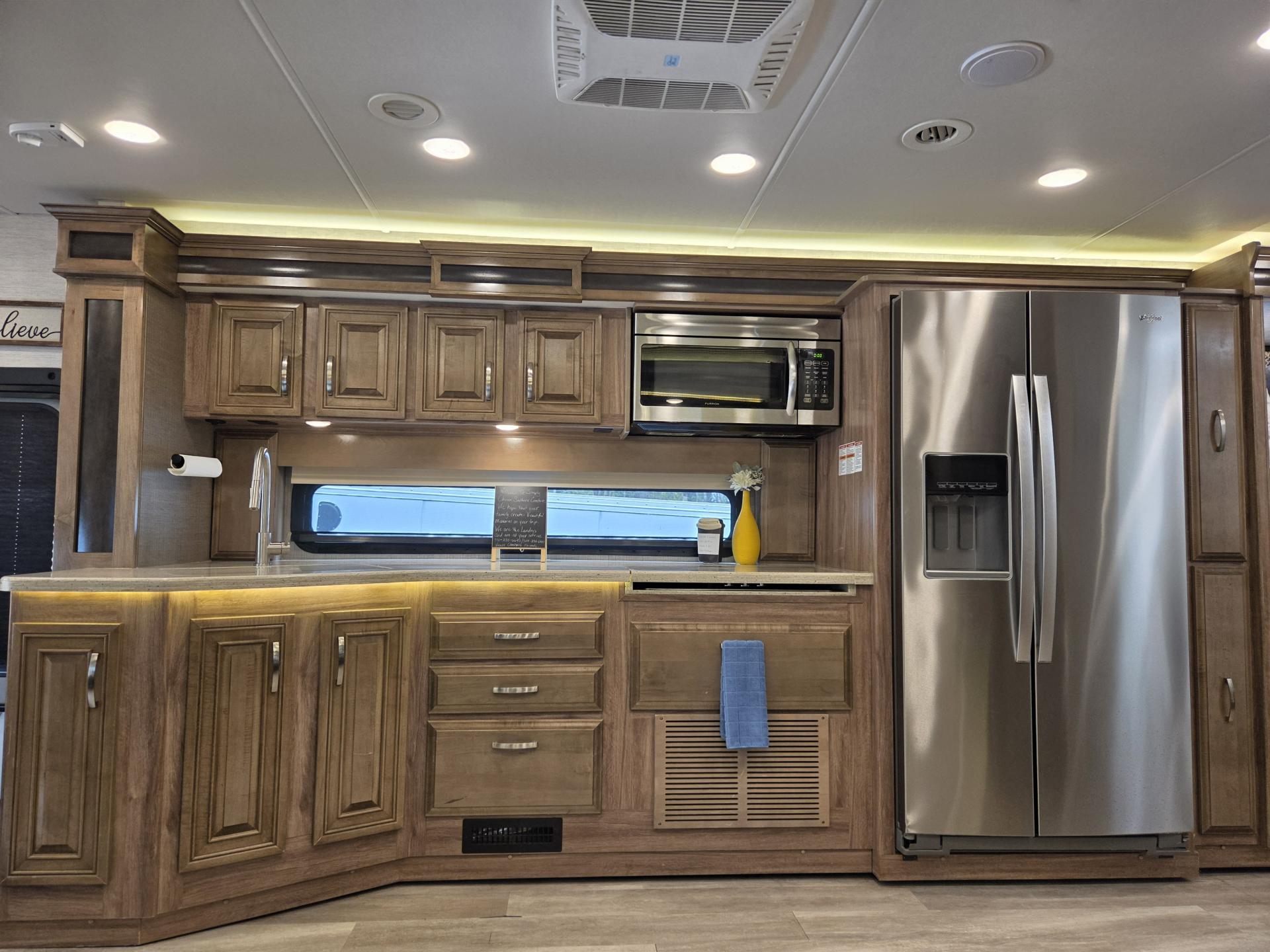 2021 Jayco Seneca 37l