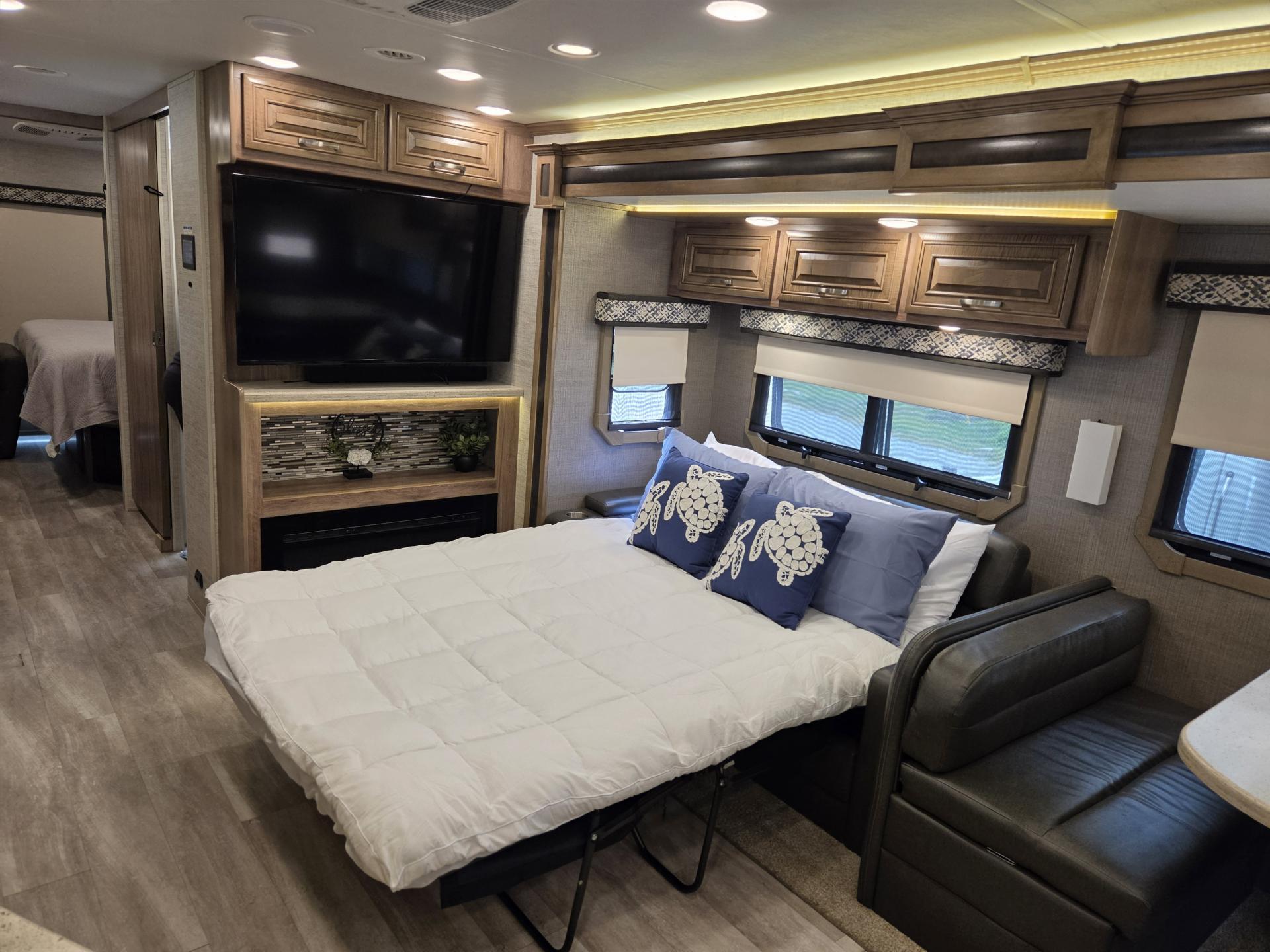 2021 Jayco Seneca 37l