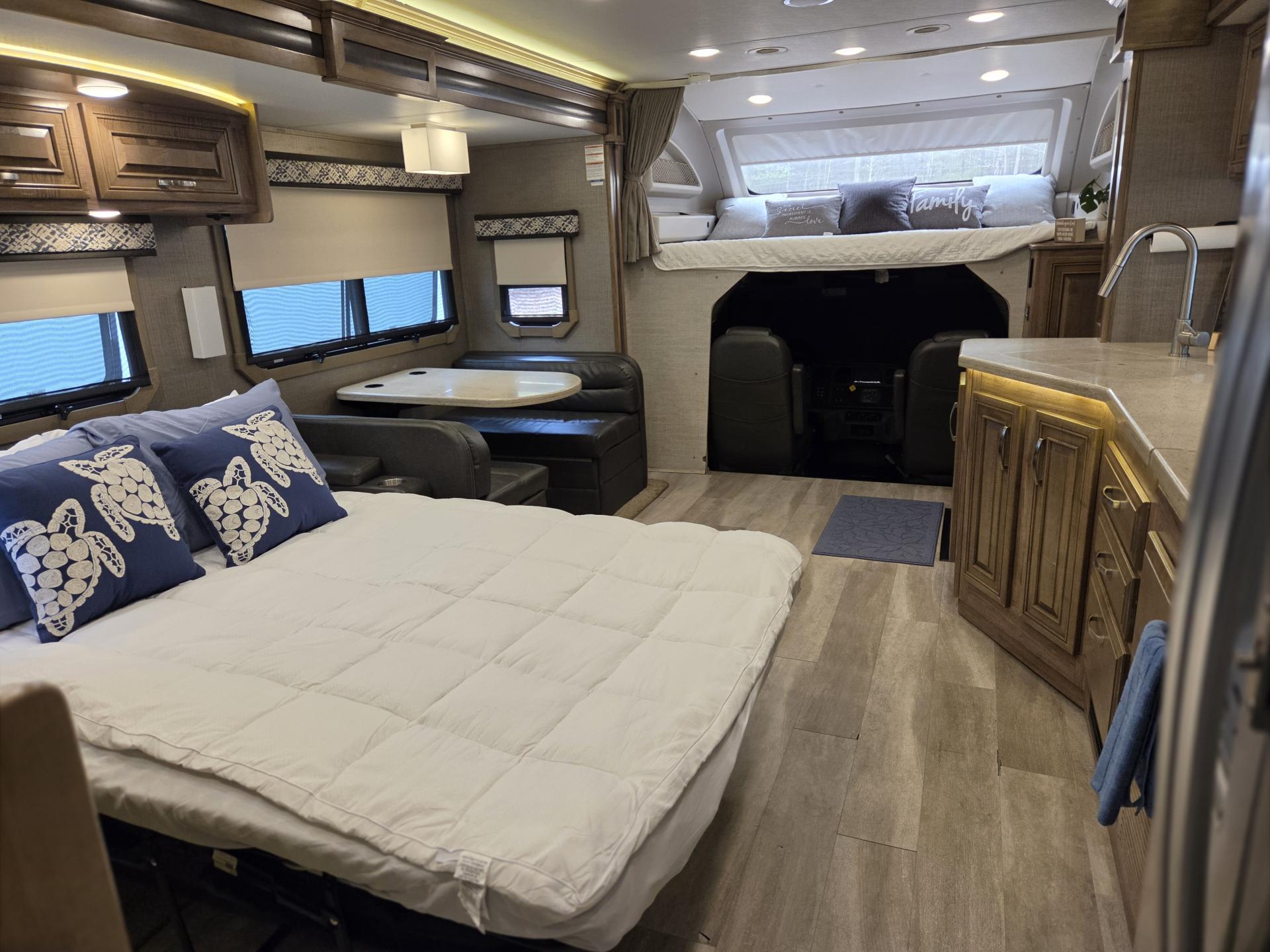 2021 Jayco Seneca 37l