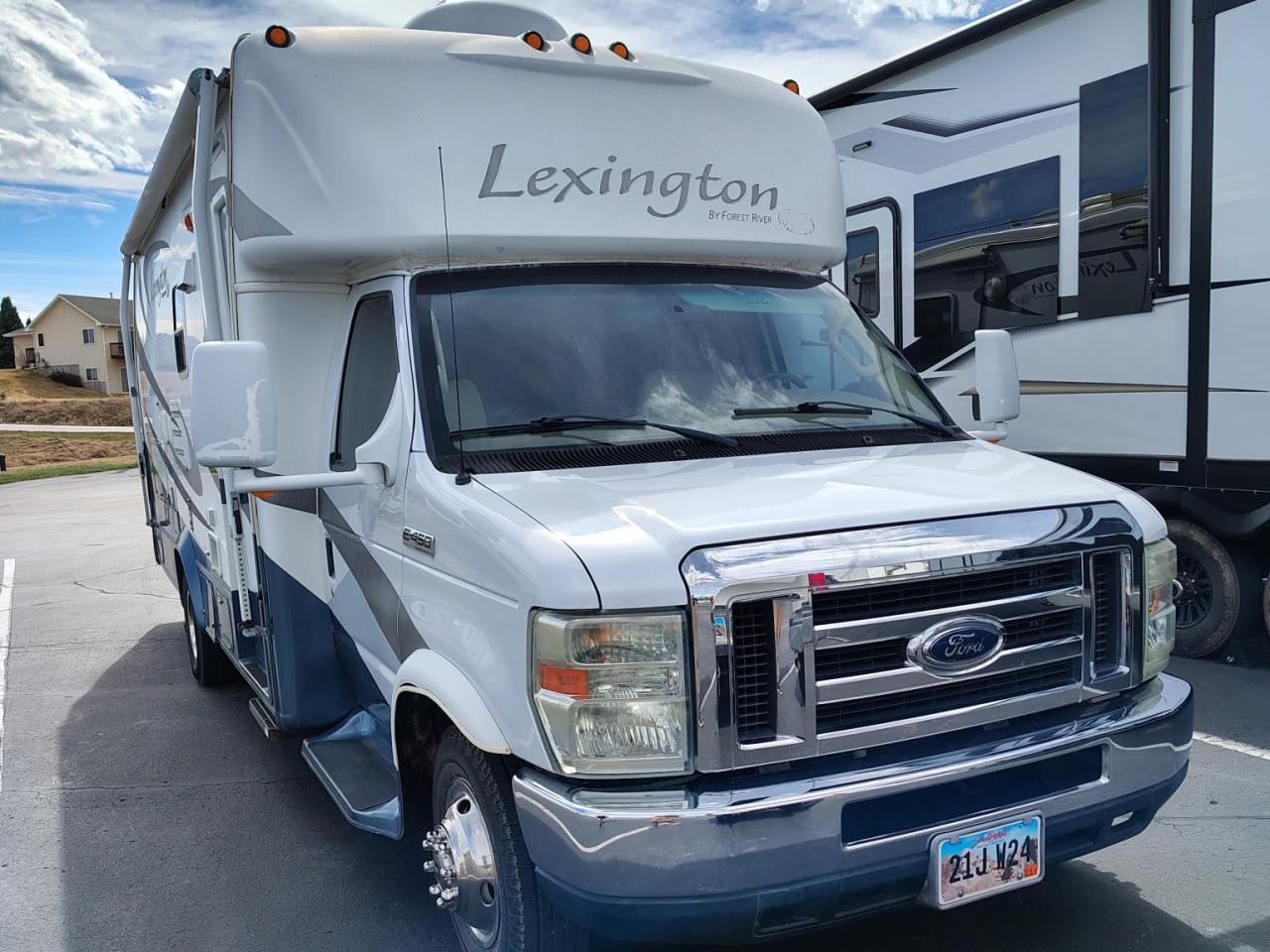 2008 Forest River Lexington 255ds