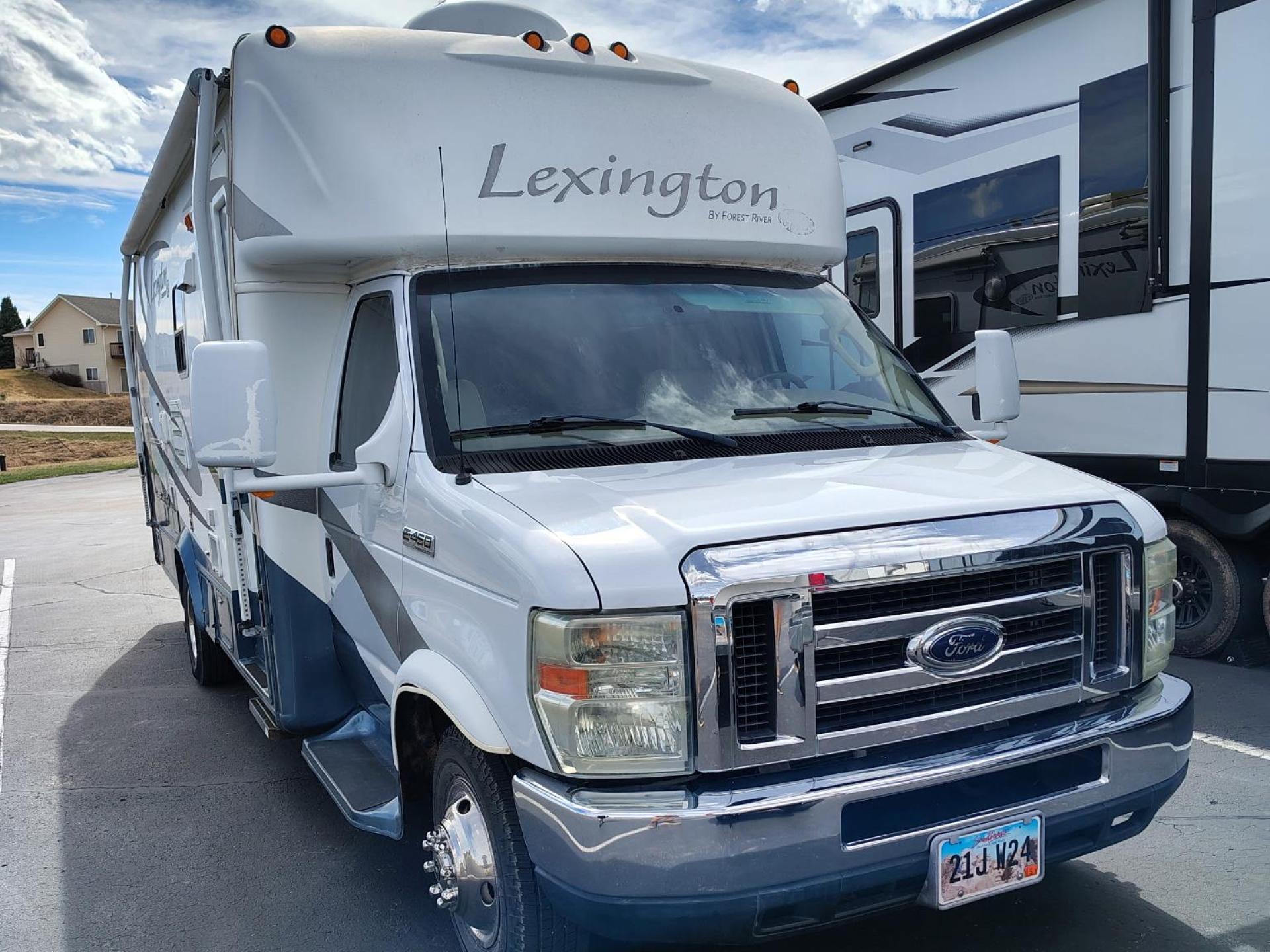 2008 Forest River Lexington 255ds