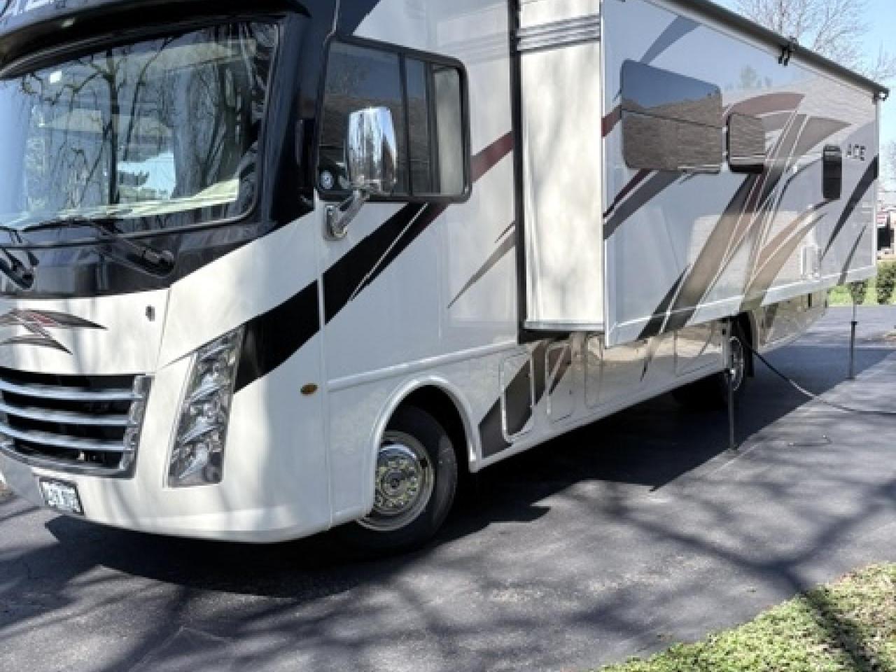 2022 thor motor coach ace 29.5
