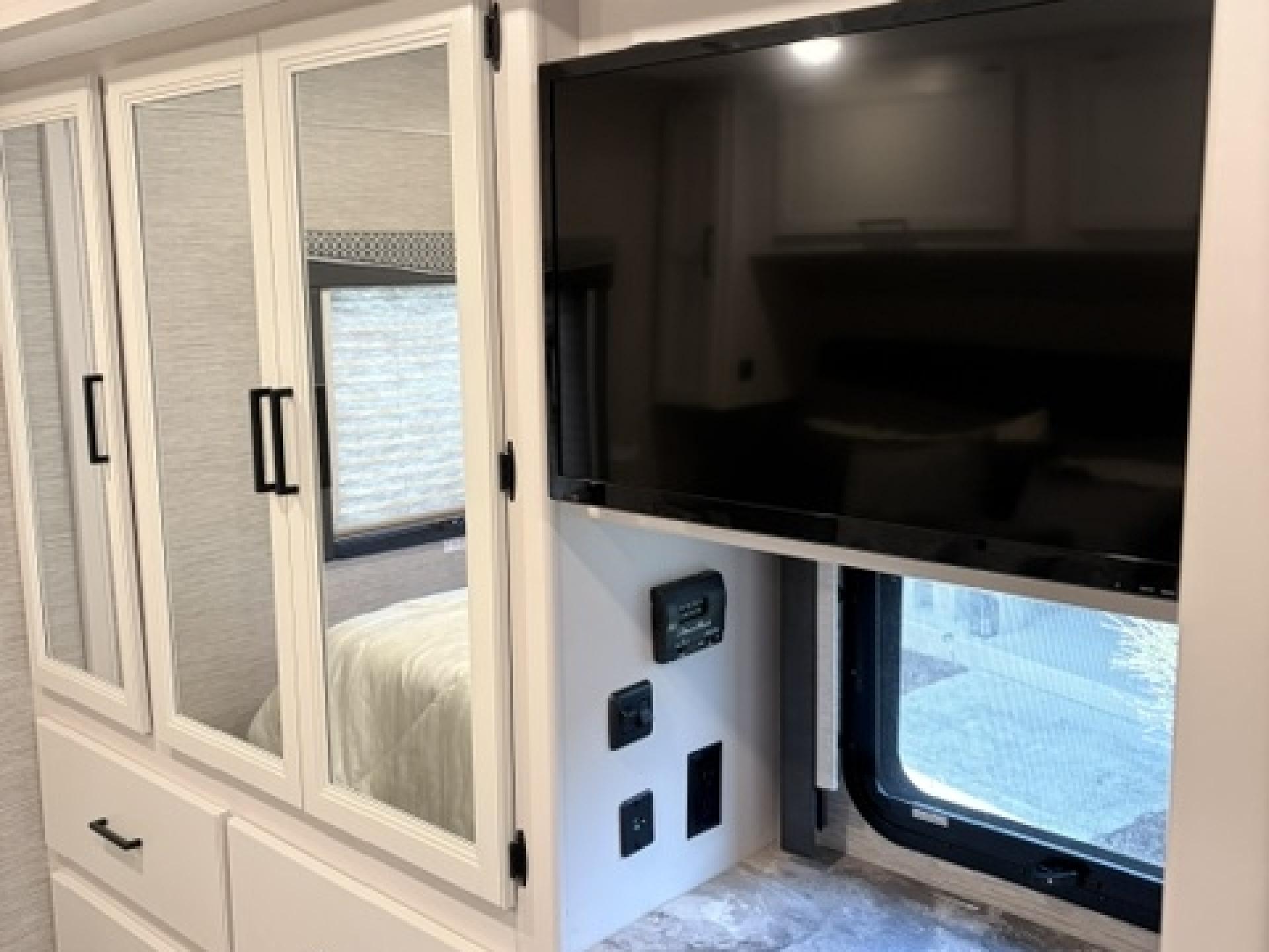 2022 thor motor coach ace 29.5
