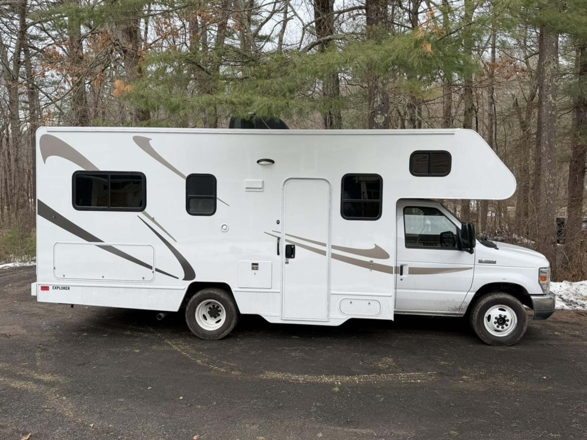 2020 Winnebago Minnie Winnie 328qr