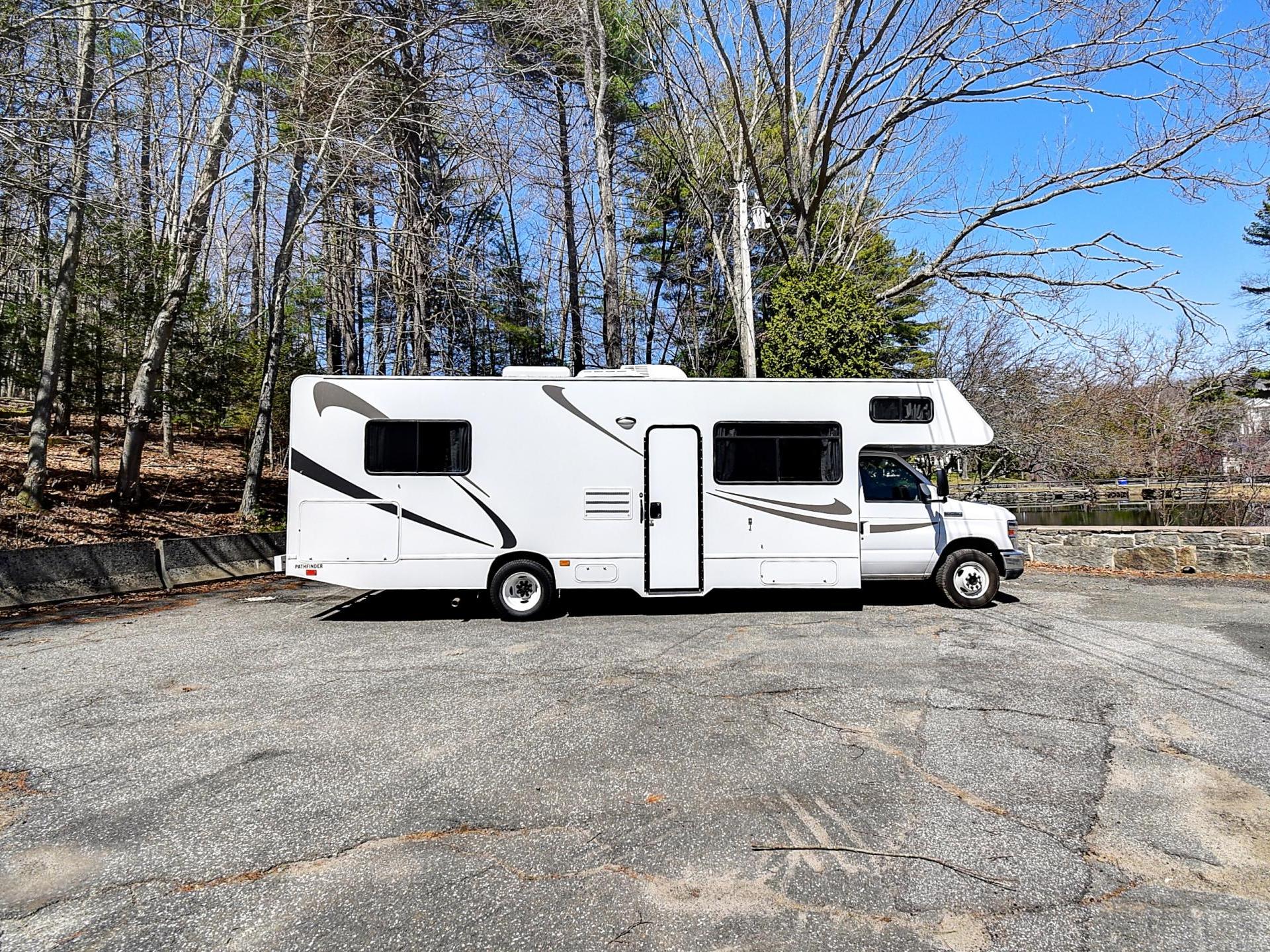 2020 Thor Motor Coach Four Winds 28a