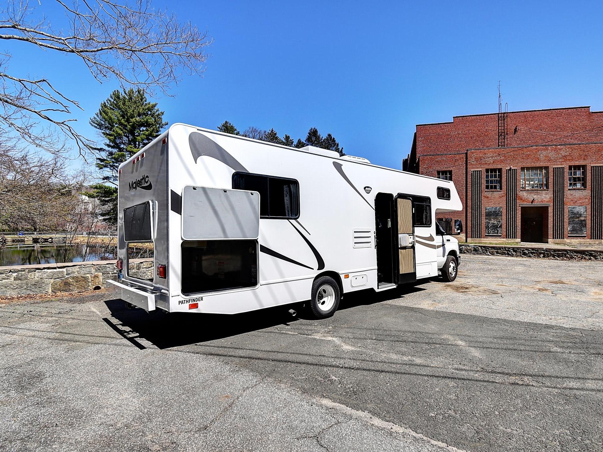2020 Thor Motor Coach Four Winds 28a
