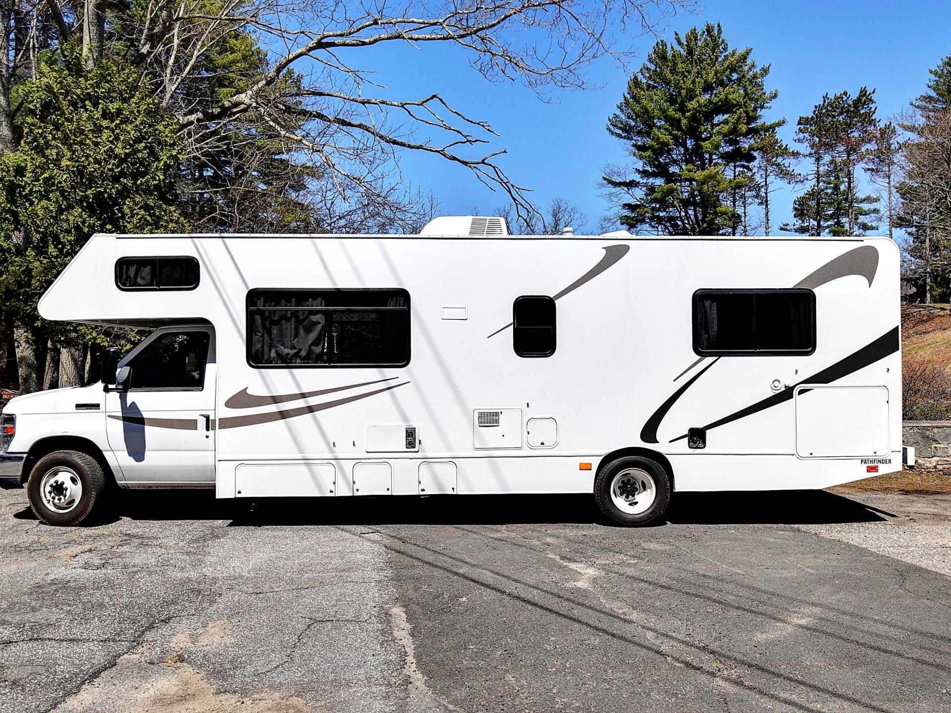 2020 Thor Motor Coach Four Winds 28a