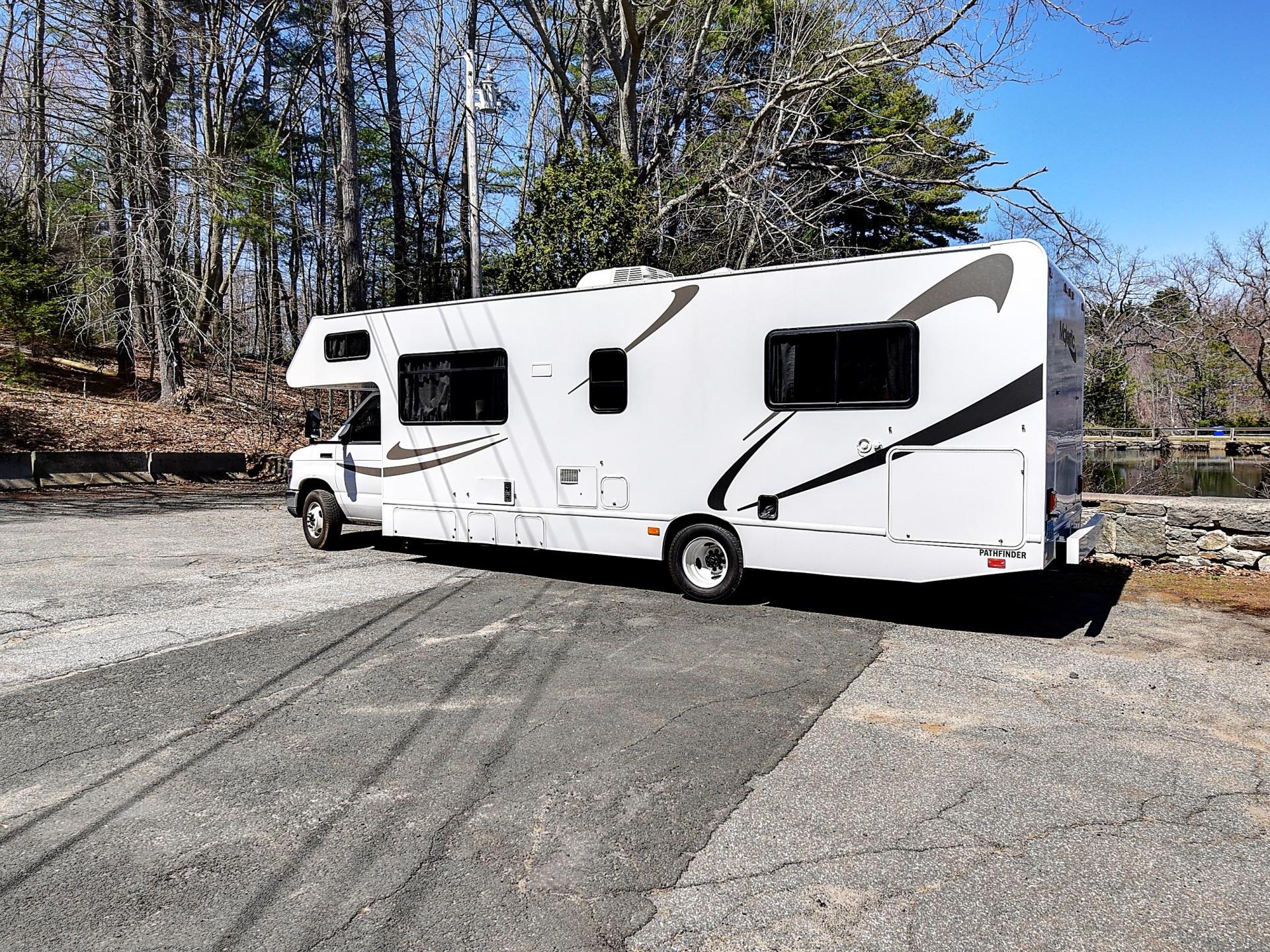 2020 Thor Motor Coach Four Winds 28a