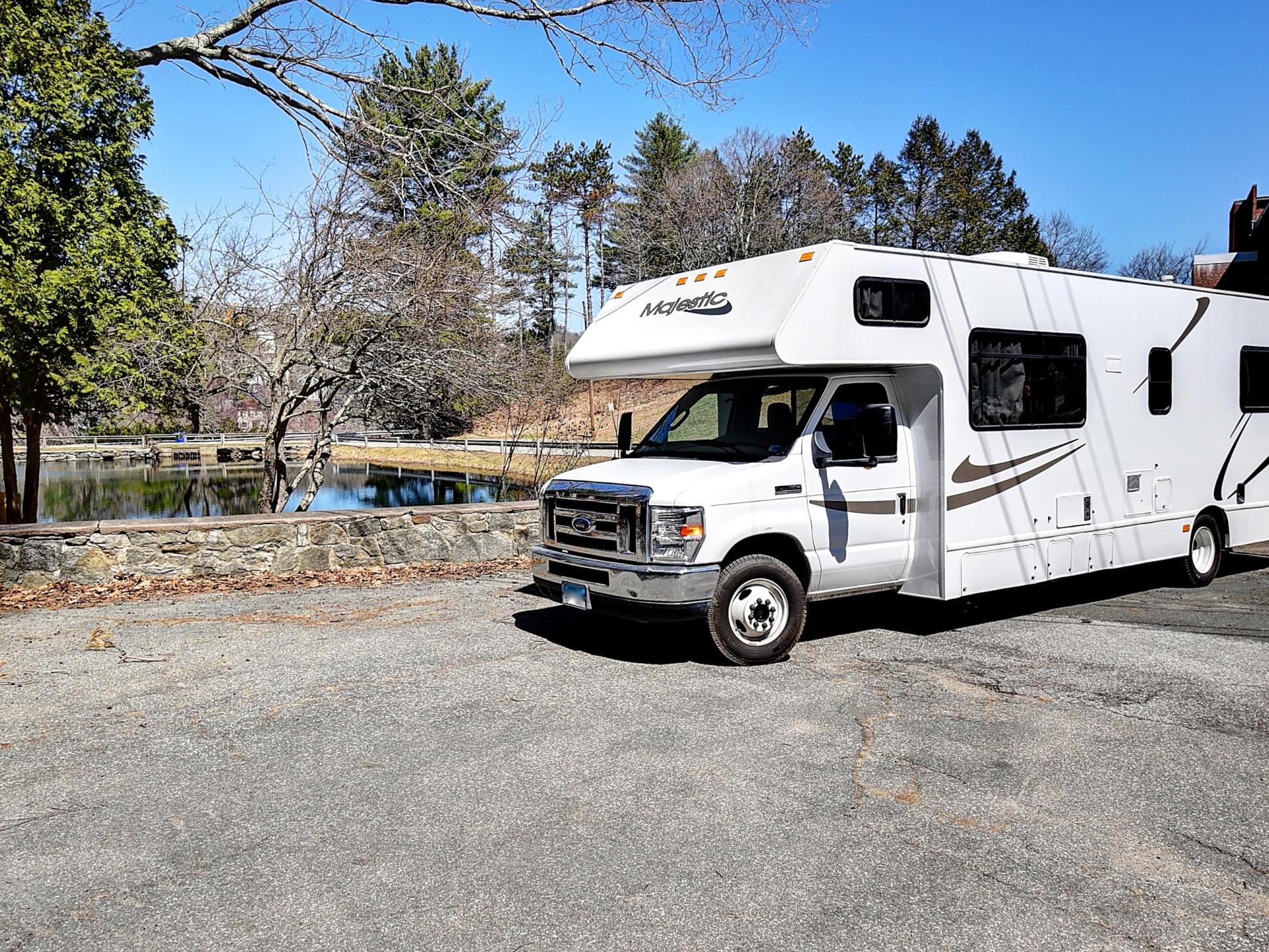2020 Thor Motor Coach Four Winds 28a