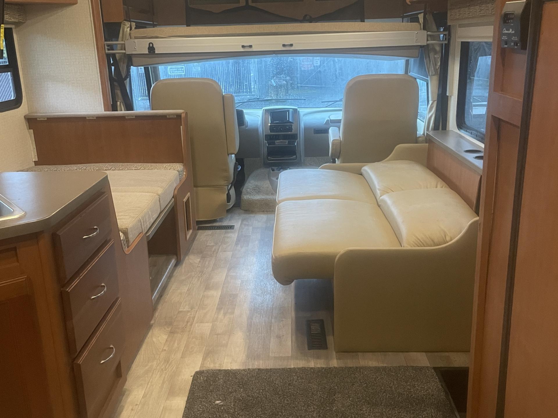 2018 Winnebago Vista 27pe