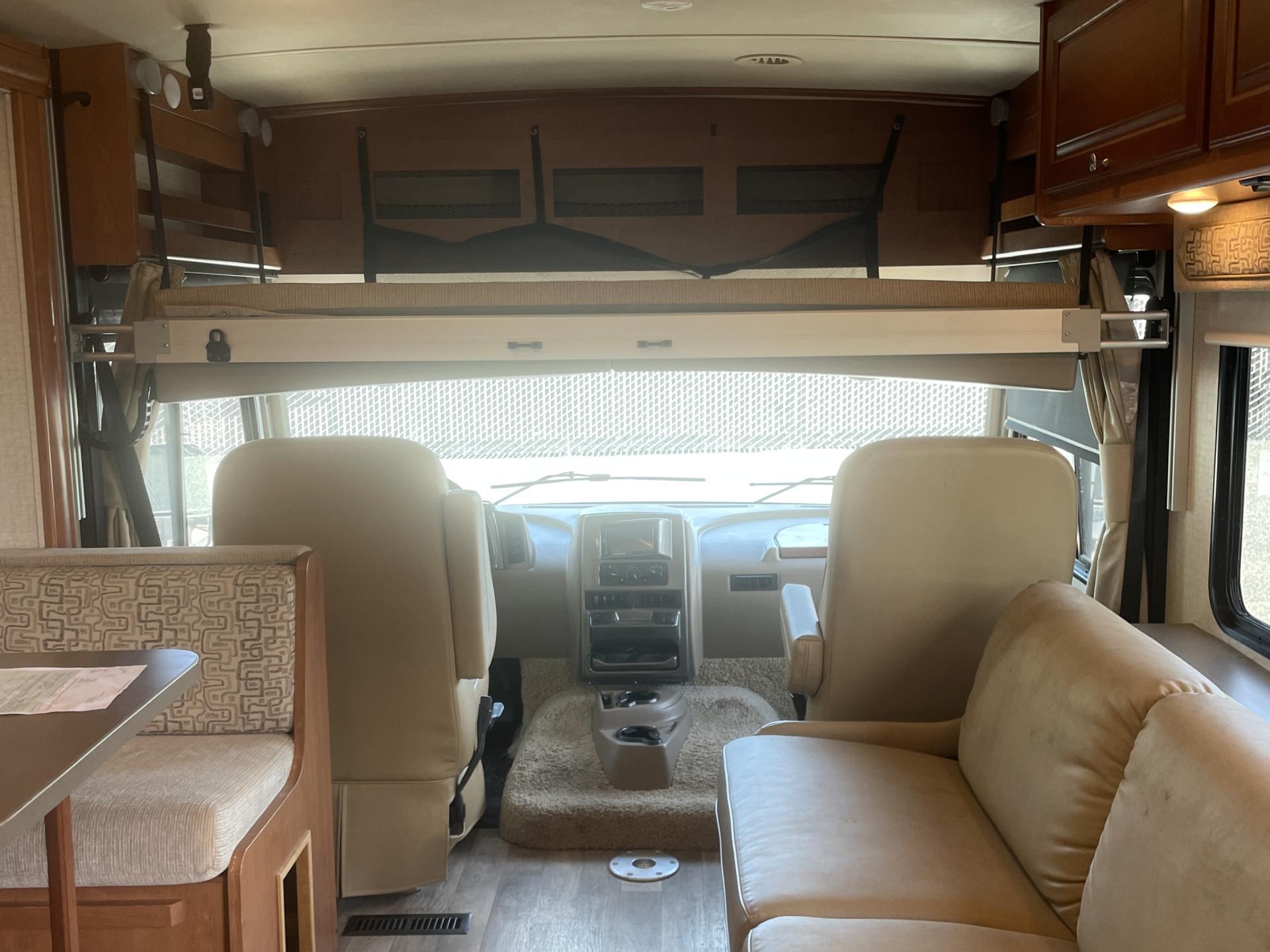 2018 Winnebago Vista 27pe