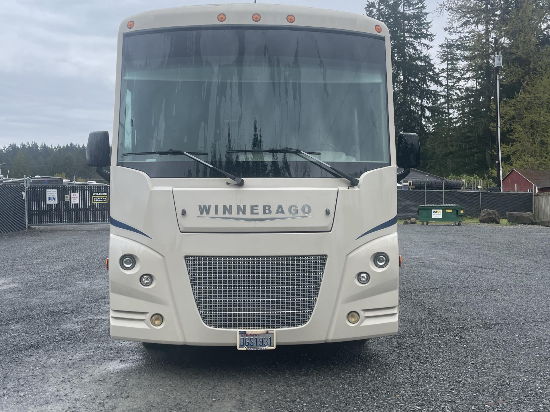 2018 Winnebago Vista 27pe