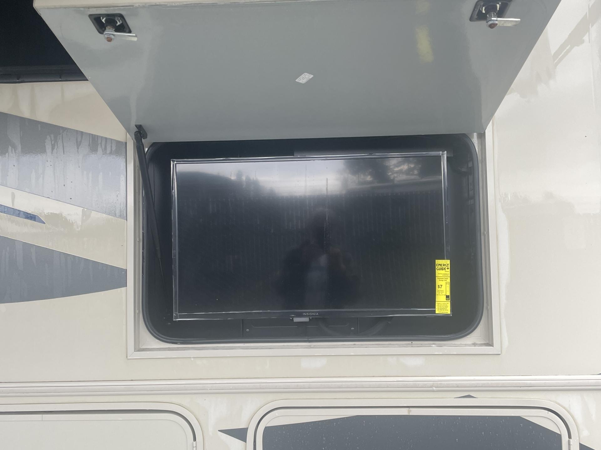 2018 Winnebago Vista 27pe